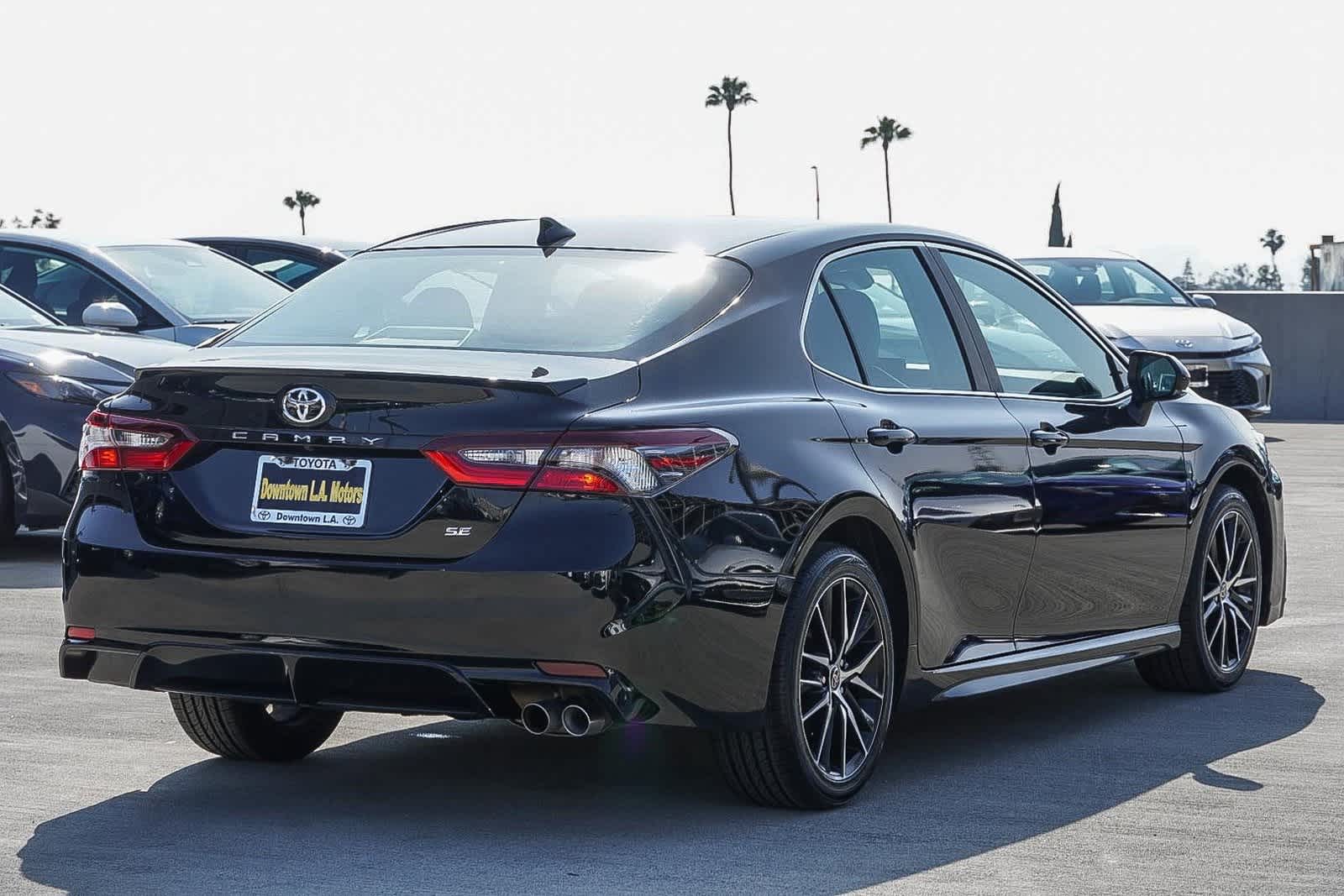 2024 Toyota Camry SE 4