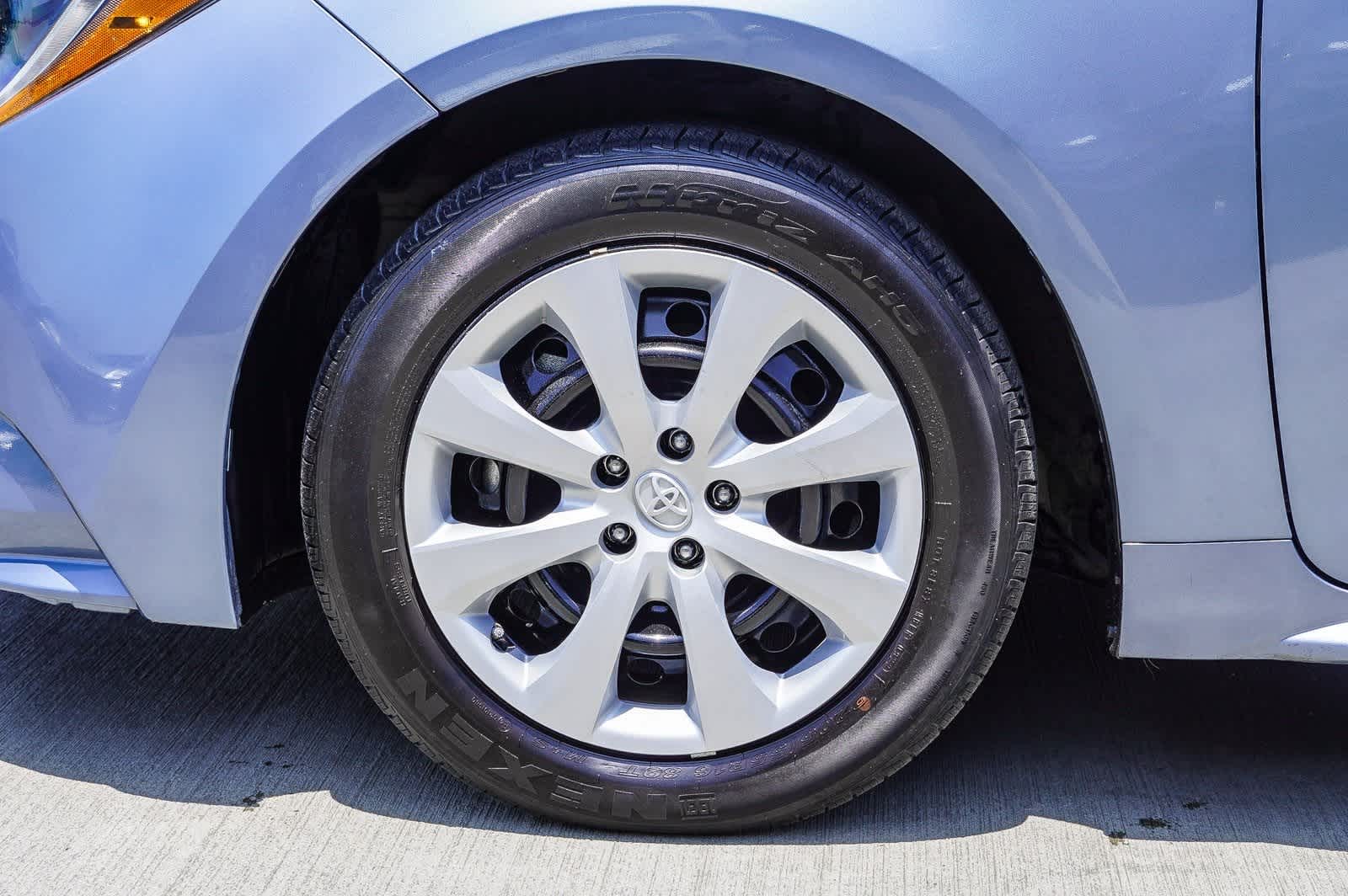 2021 Toyota Corolla LE 10
