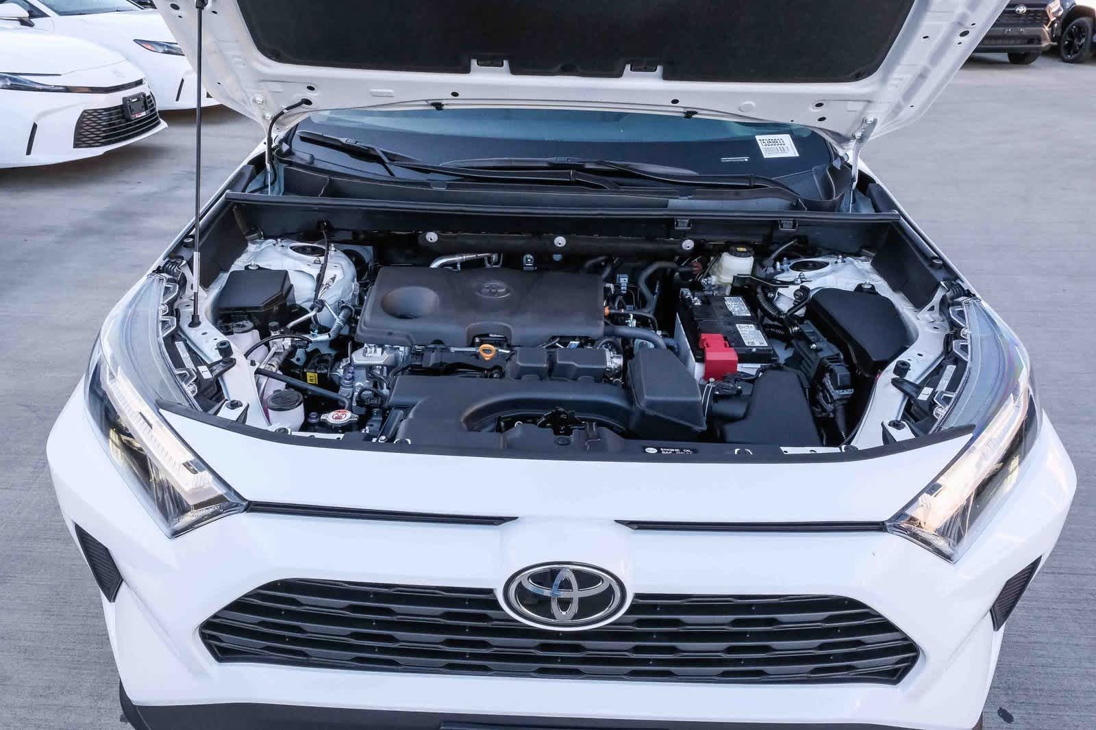 Thumbnail: 2025 Toyota RAV4 - 29