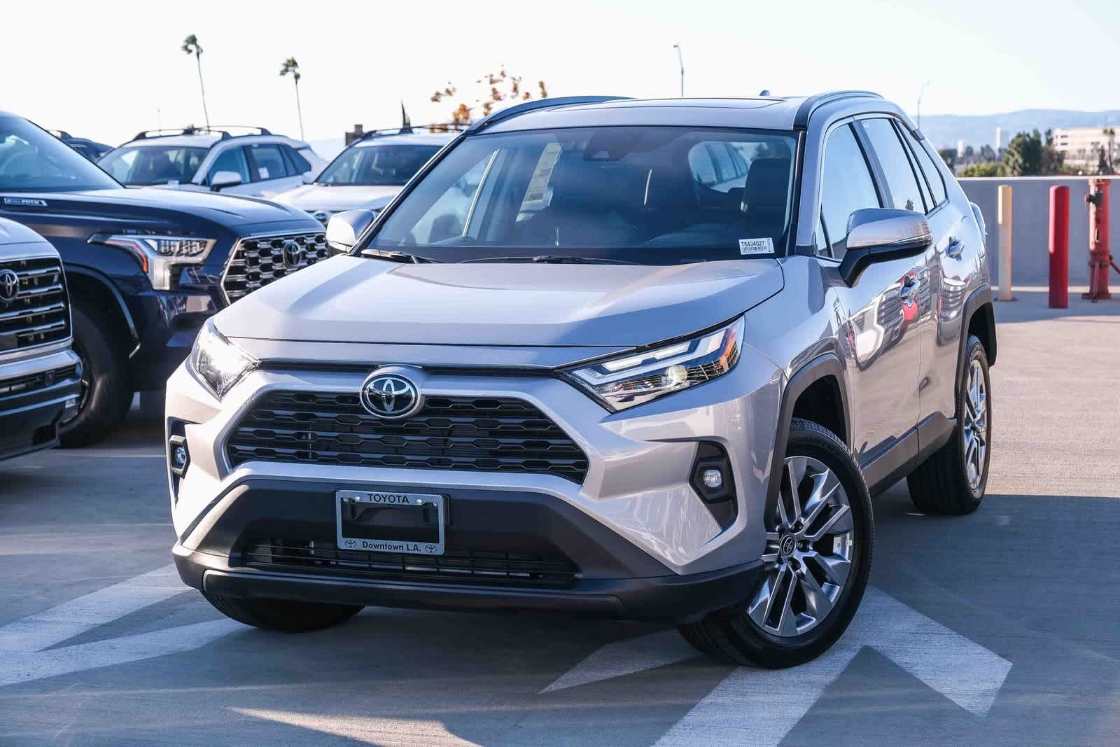 Thumbnail: 2025 Toyota RAV4 - 1