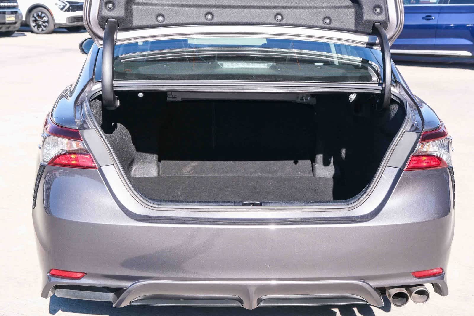 Thumbnail: 2022 Toyota Camry - 26