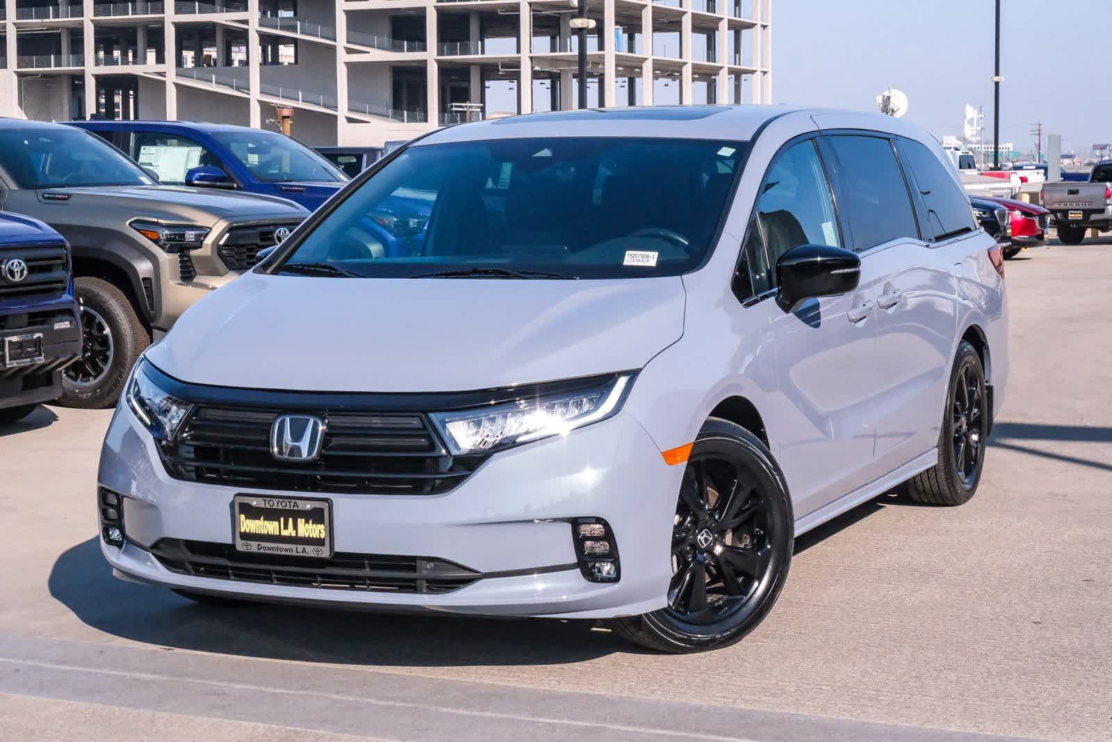 Thumbnail: 2023 Honda Odyssey - 1