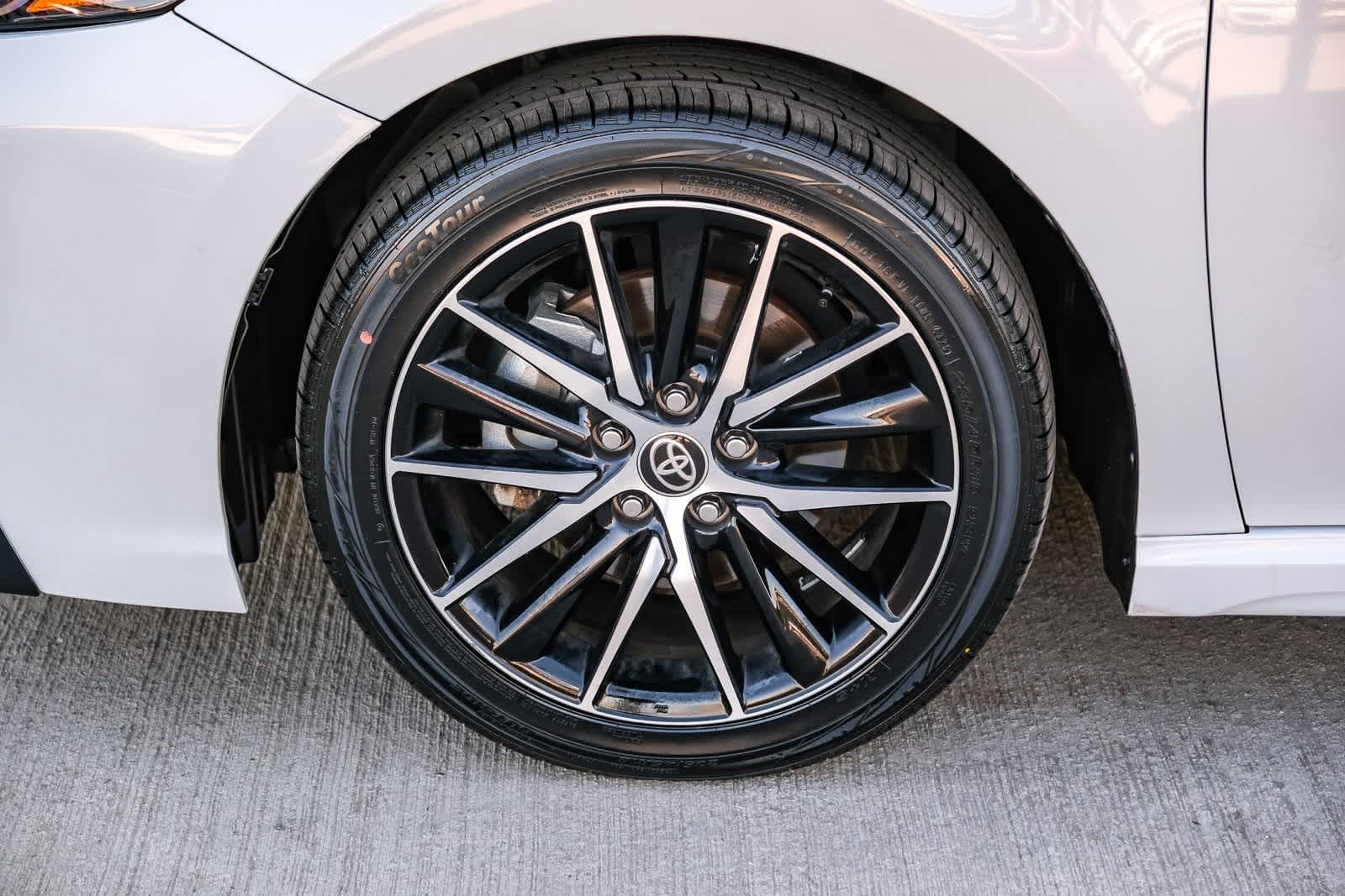 Thumbnail: 2024 Toyota Camry - 10