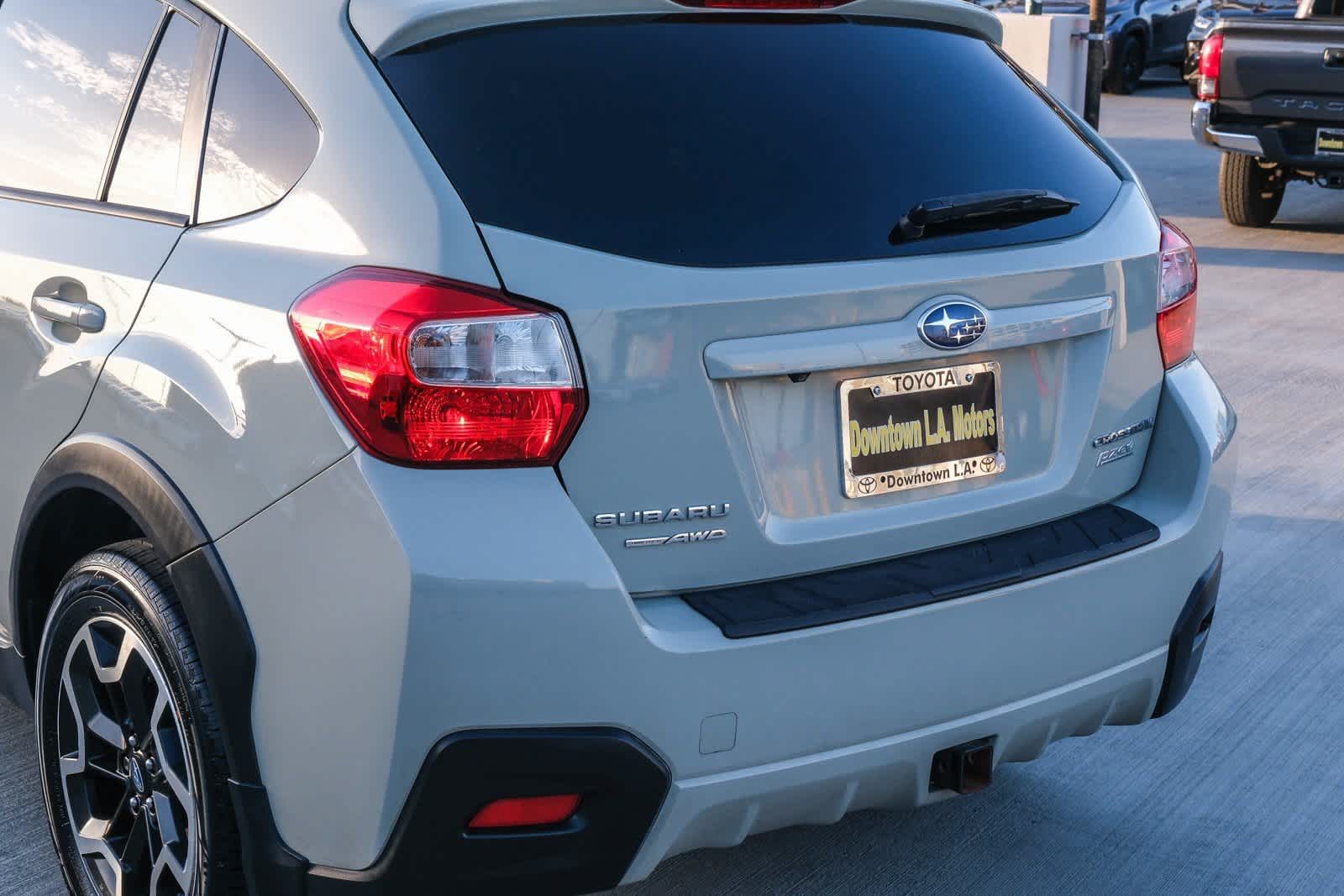 Thumbnail: 2017 Subaru Crosstrek - 8