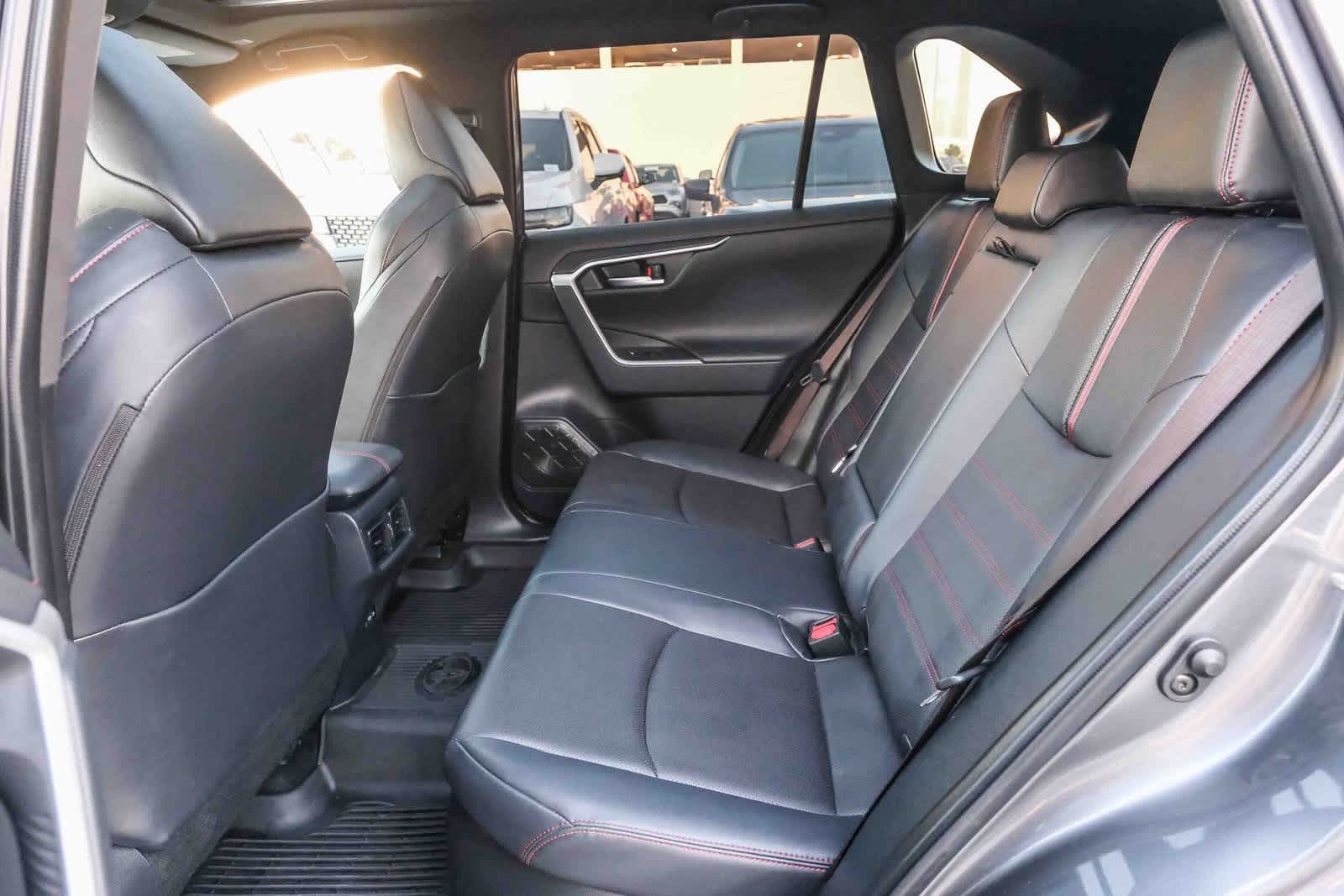 Thumbnail: 2025 Toyota RAV4 - 19