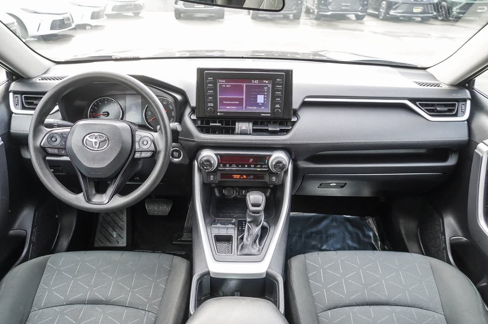 2022 Toyota RAV4 XLE 13