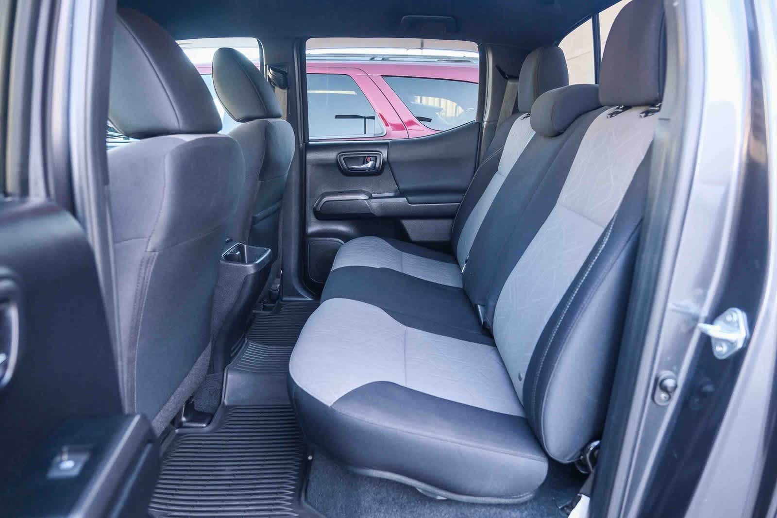 Thumbnail: 2021 Toyota Tacoma - 19