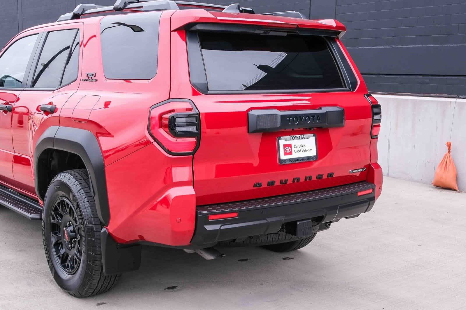 Thumbnail: 2025 Toyota 4Runner - 8