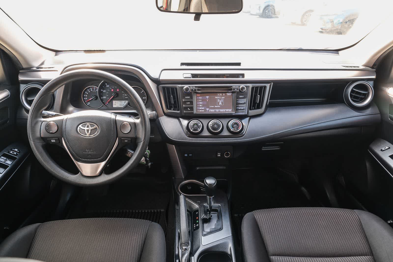 Thumbnail: 2016 Toyota RAV4 - 13
