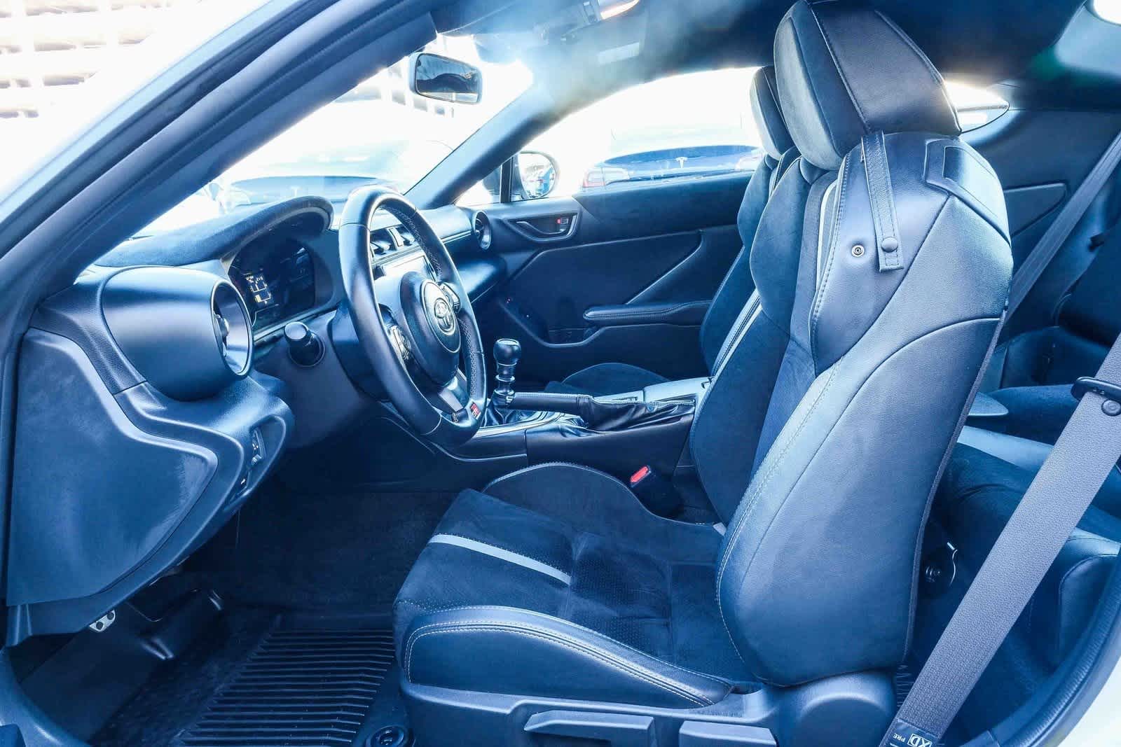 Thumbnail: 2025 Toyota GR86 - 19