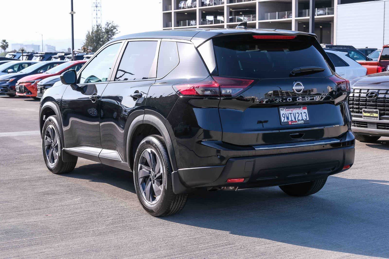 Thumbnail: 2026 Nissan Rogue - 6