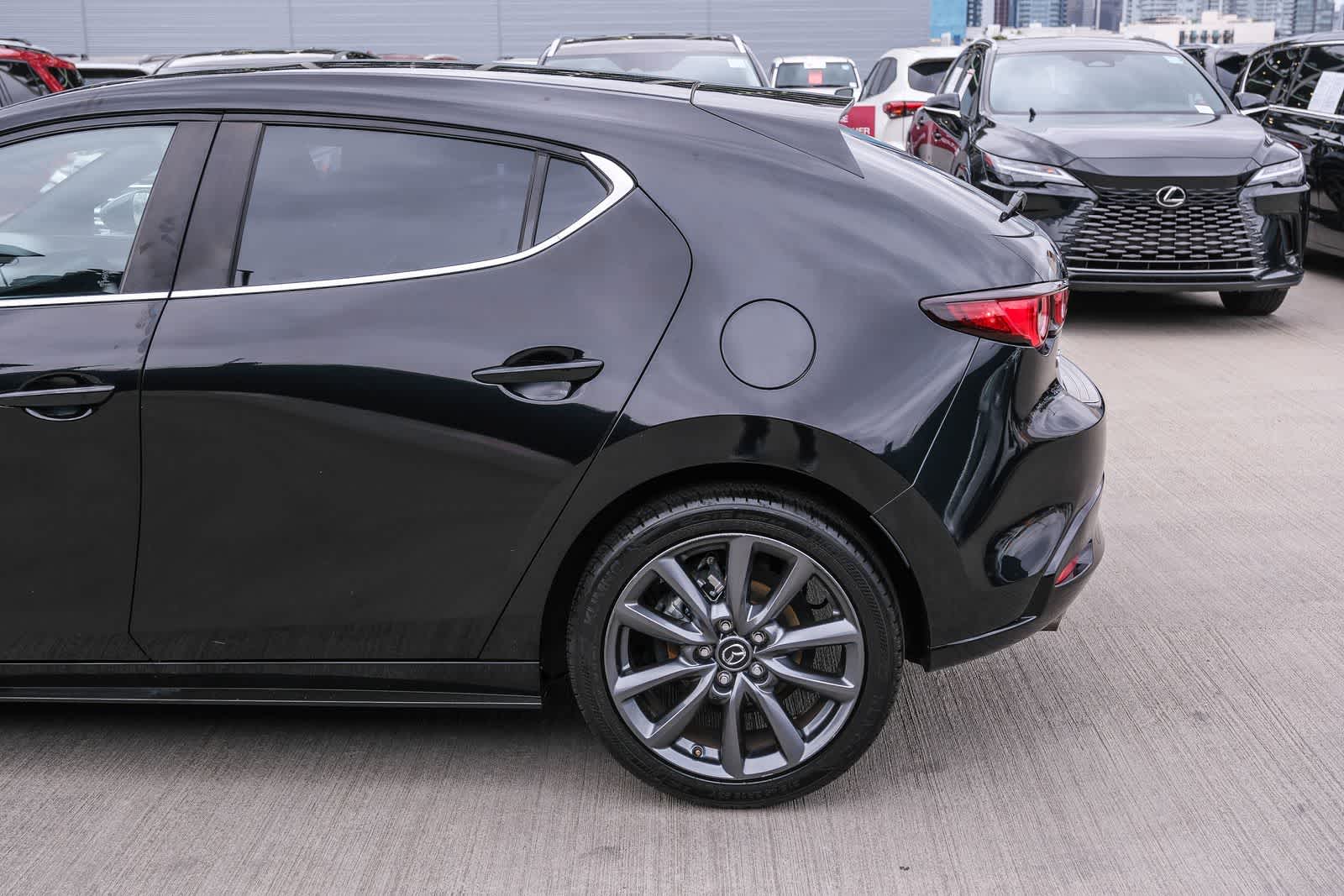Thumbnail: 2022 Mazda Mazda3 - 8