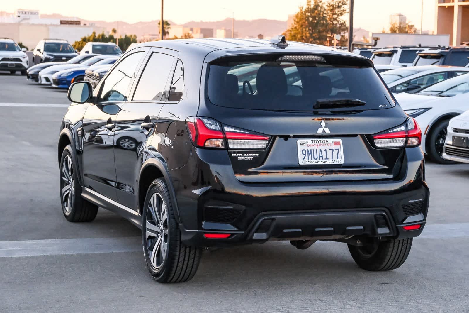 Thumbnail: 2023 Mitsubishi Outlander Sport - 7