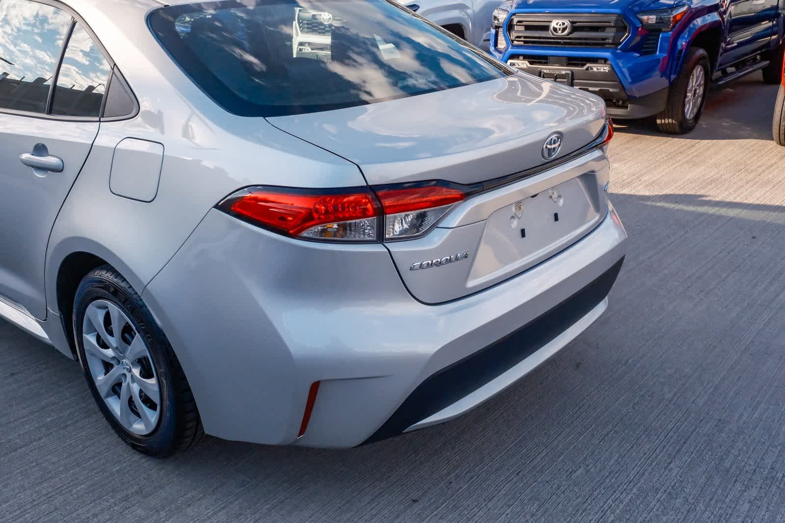 Thumbnail: 2022 Toyota Corolla - 8