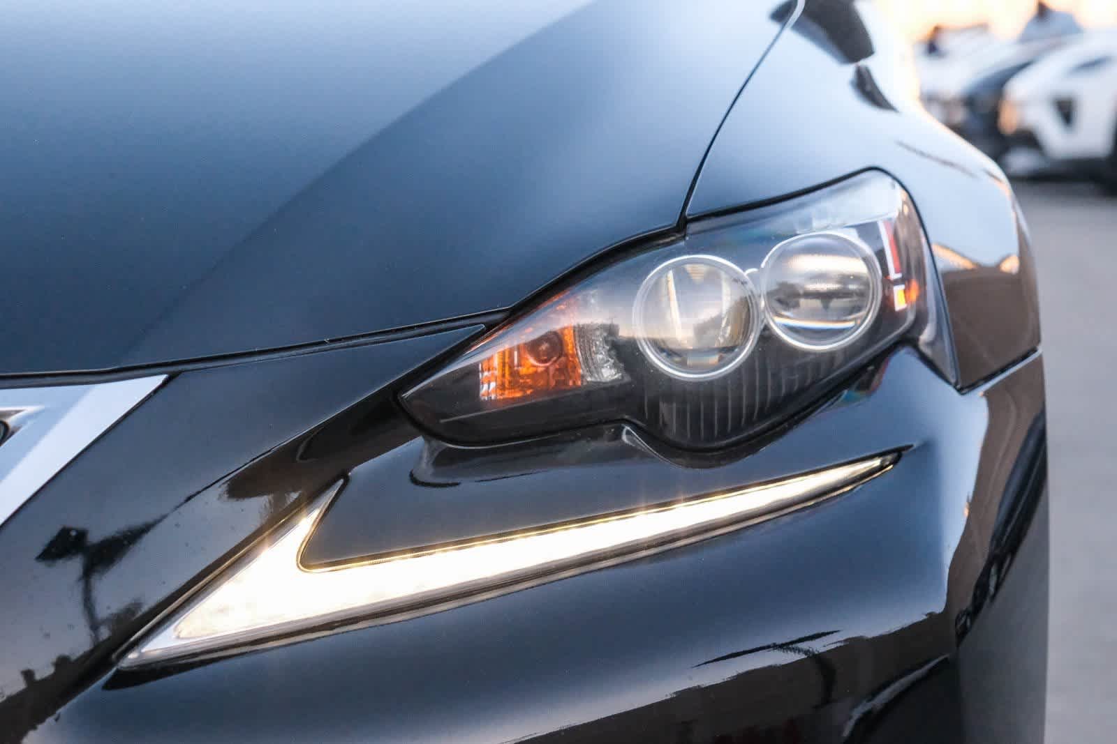 Thumbnail: 2014 Lexus IS - 4