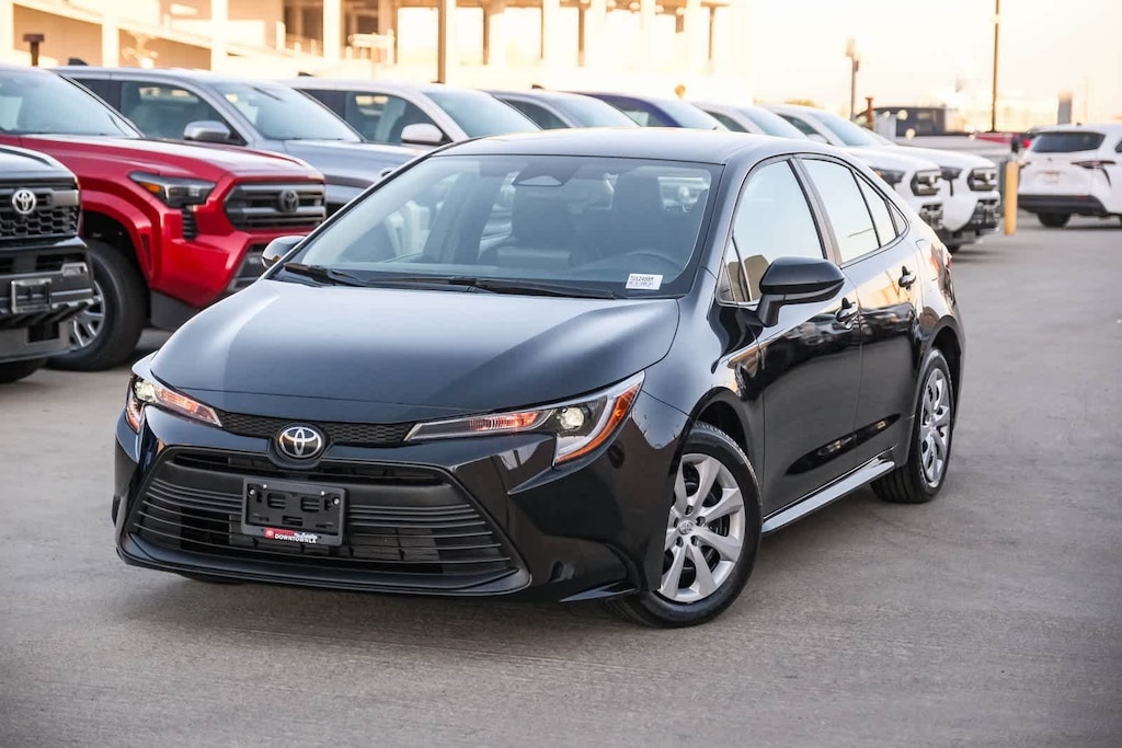 Certified 2025 Toyota Corolla LE Sedan