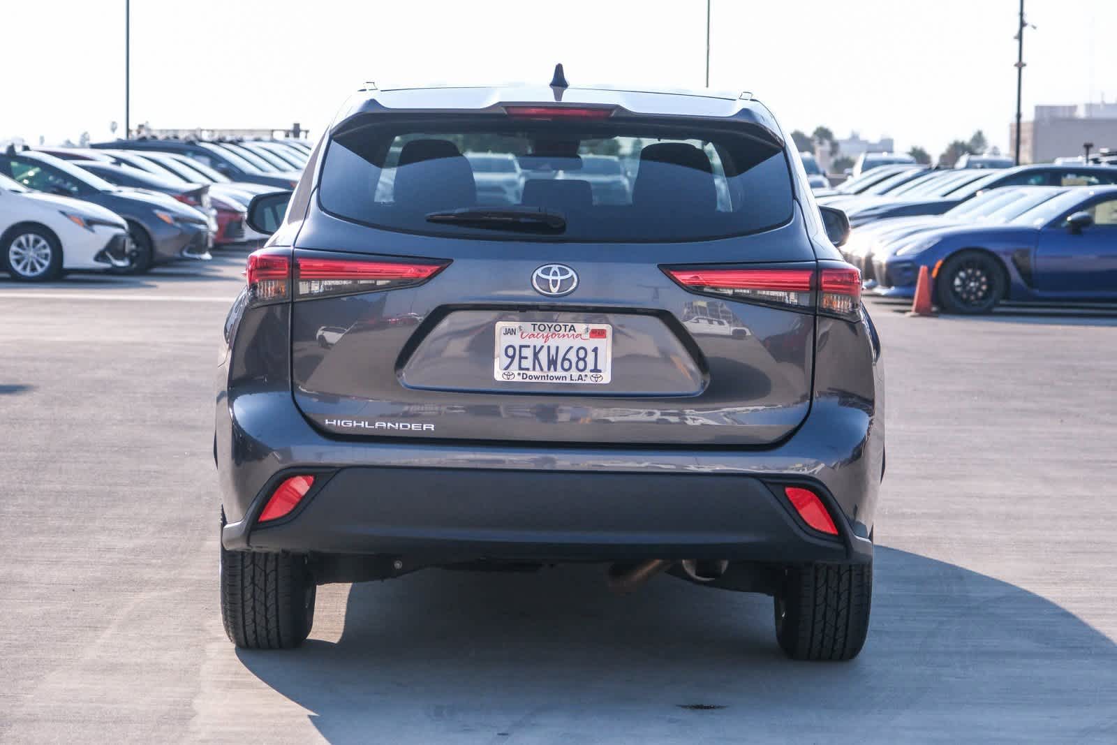 Thumbnail: 2023 Toyota Highlander - 5