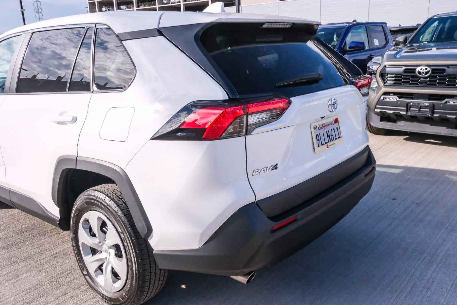 Thumbnail: 2024 Toyota RAV4 - 8