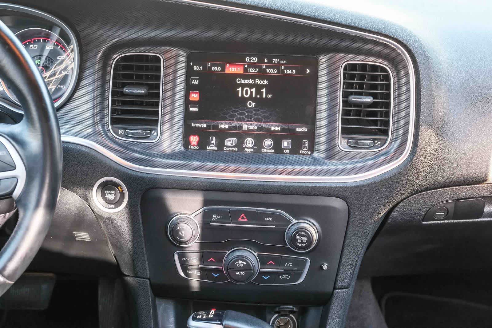 Thumbnail: 2016 Dodge Charger - 14