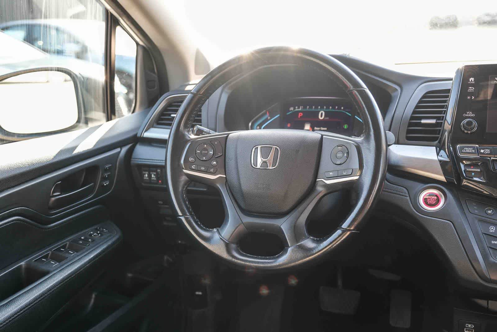 Thumbnail: 2022 Honda Odyssey - 16