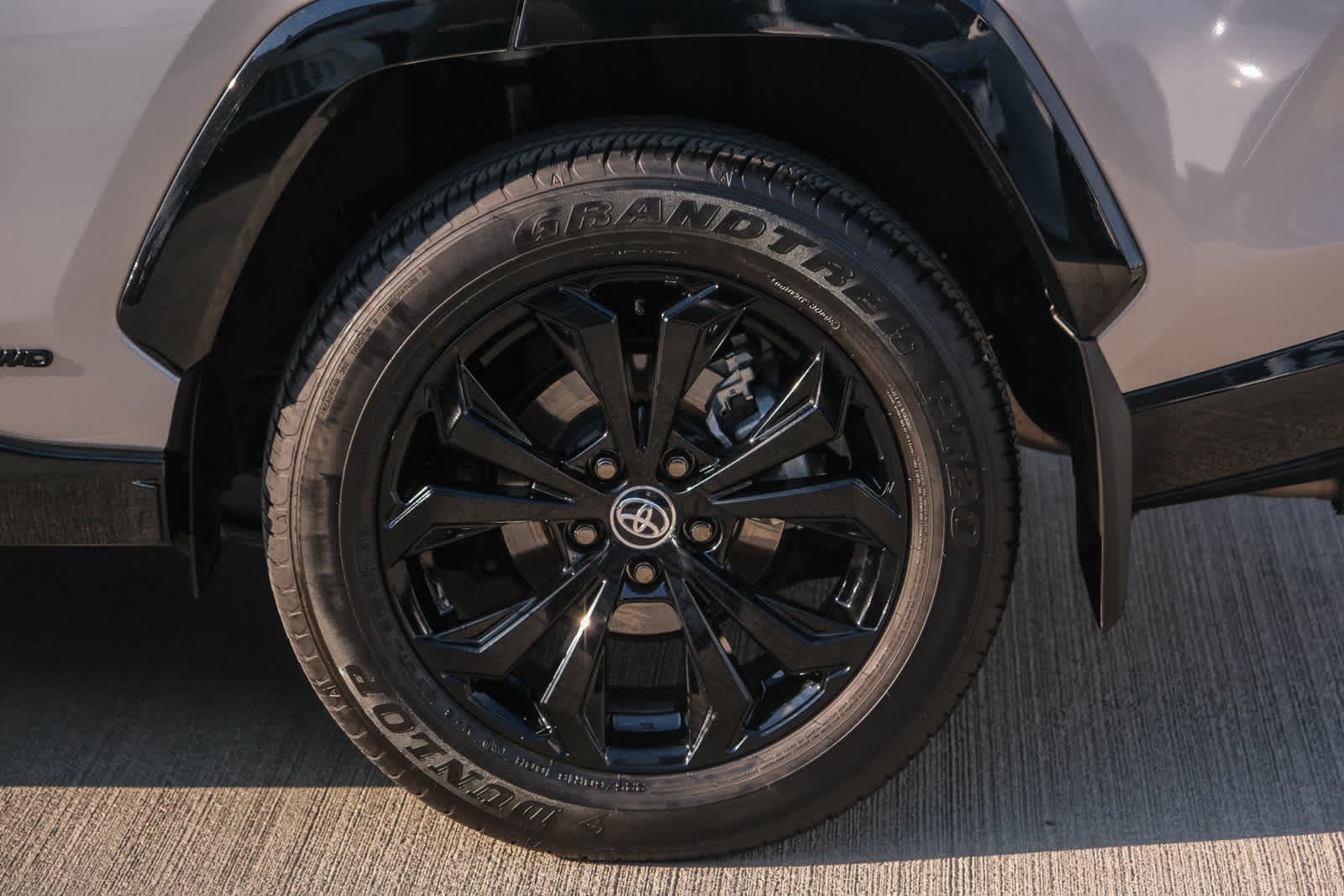 Thumbnail: 2023 Toyota RAV4 - 9