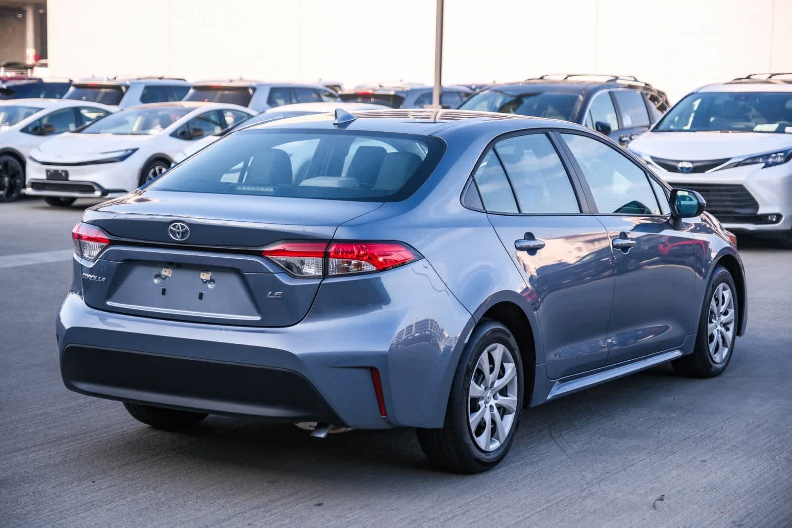 Thumbnail: 2025 Toyota Corolla - 4