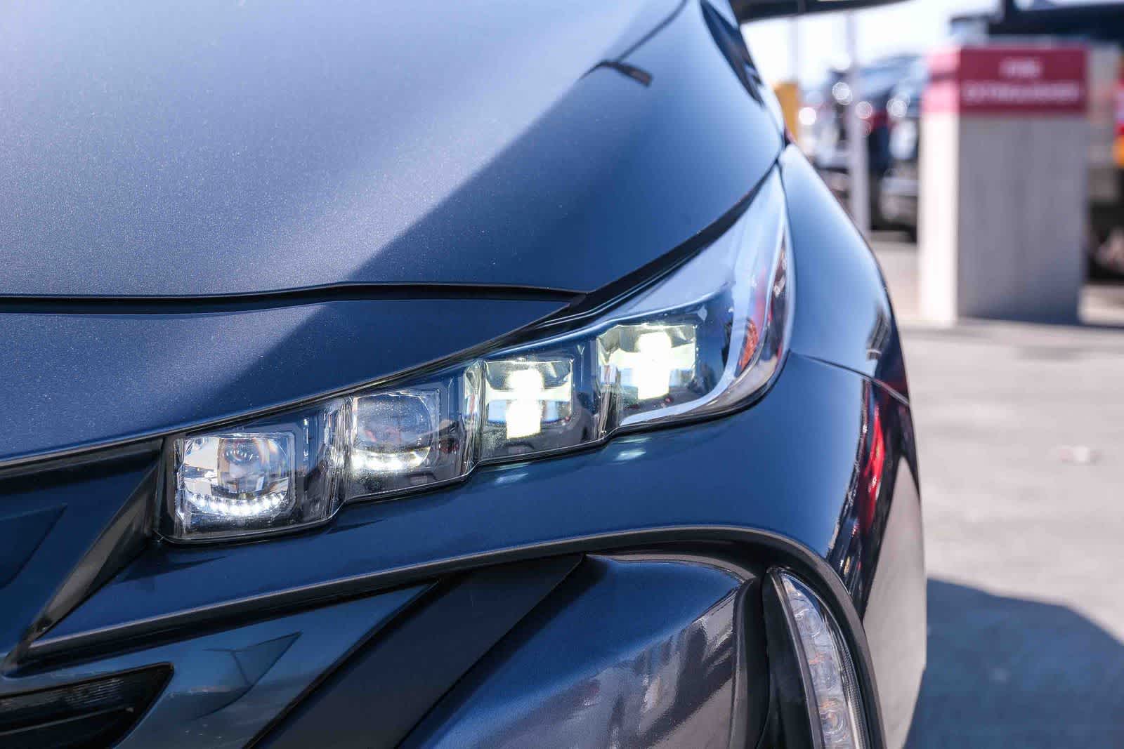 Thumbnail: 2021 Toyota Prius Prime - 12