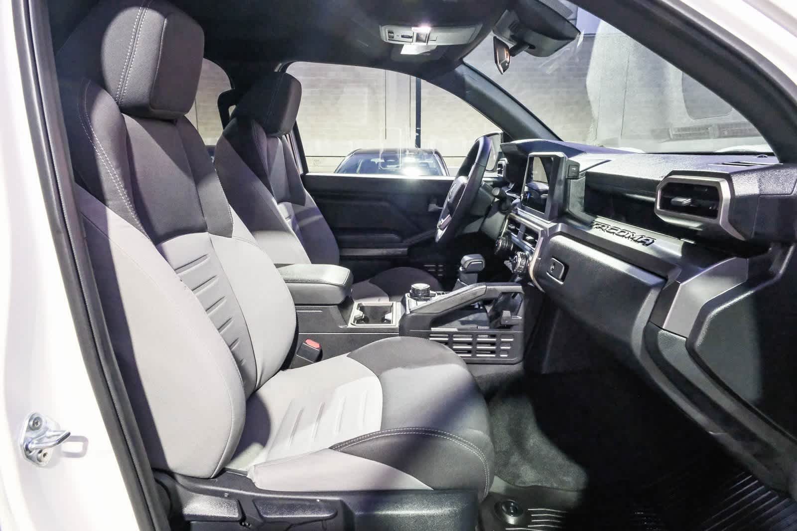 Thumbnail: 2025 Toyota Tacoma - 18