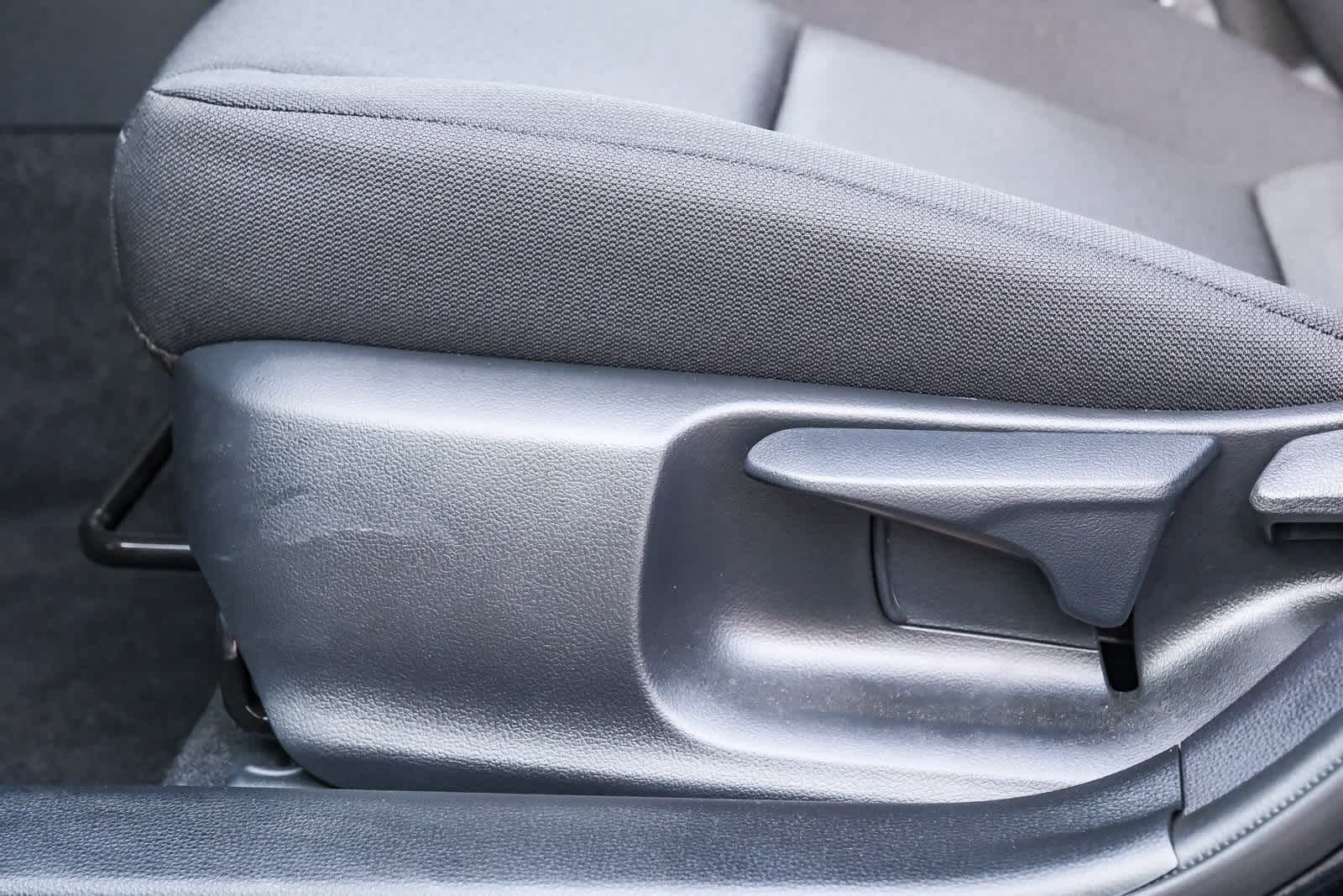 Thumbnail: 2025 Toyota Corolla - 24