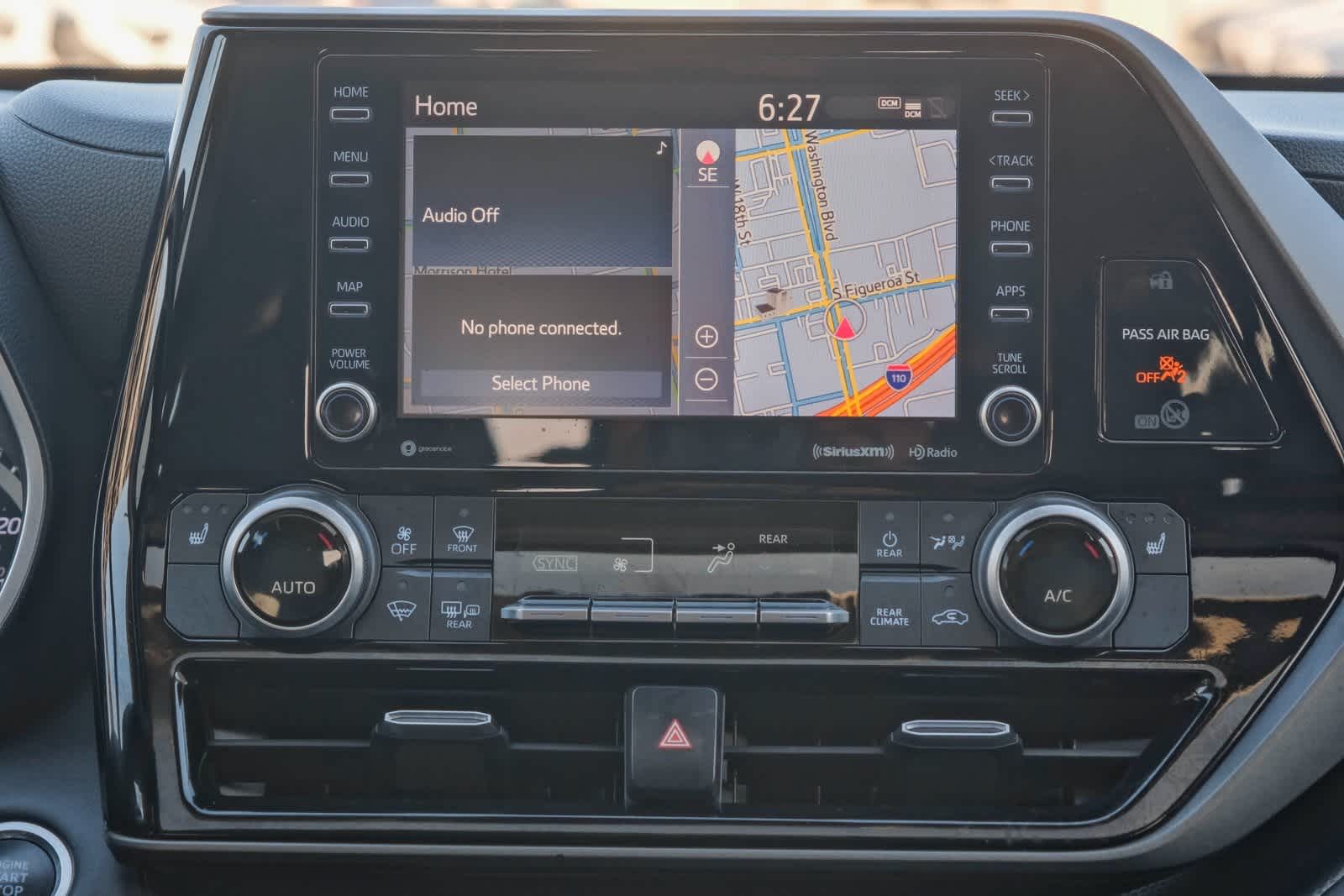 Thumbnail: 2021 Toyota Highlander - 14