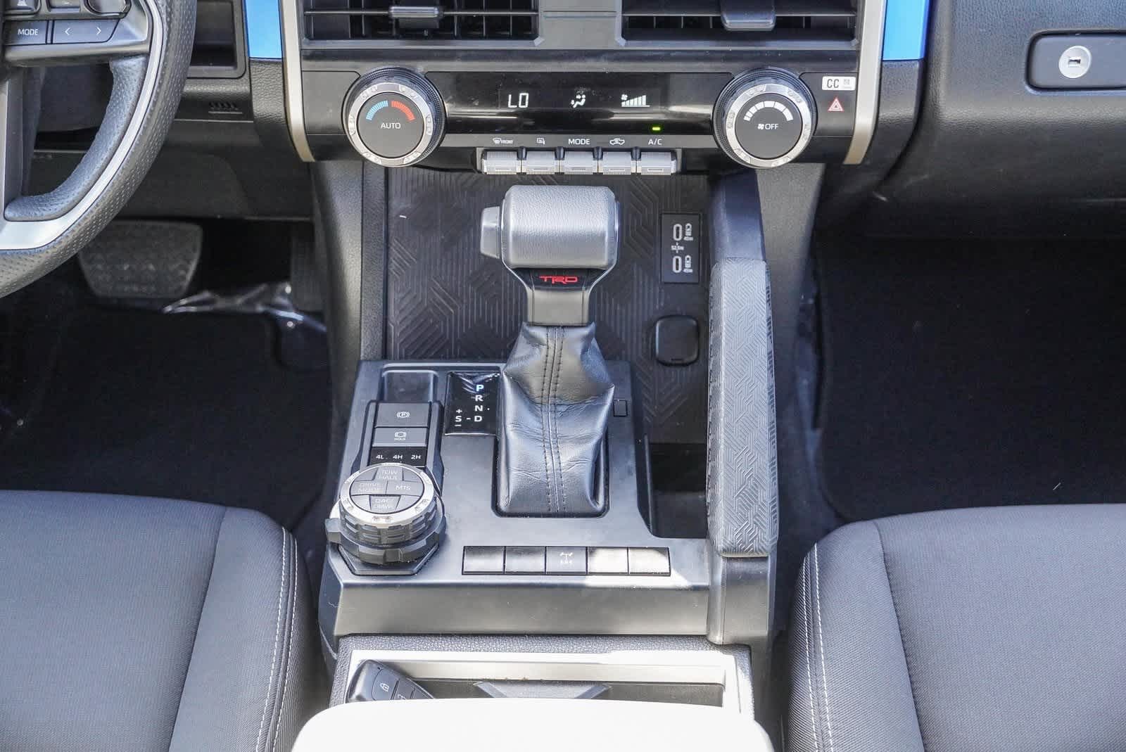 2024 Toyota Tacoma TRD Off-Road 15