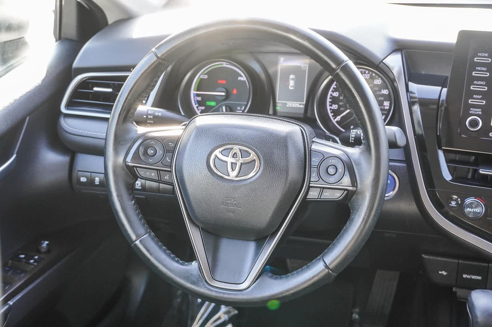 2022 Toyota Camry SE 16