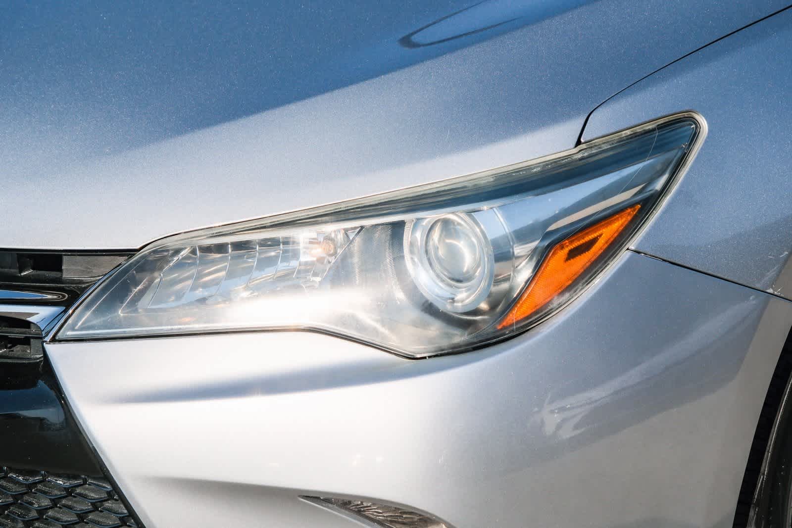 Thumbnail: 2016 Toyota Camry - 10