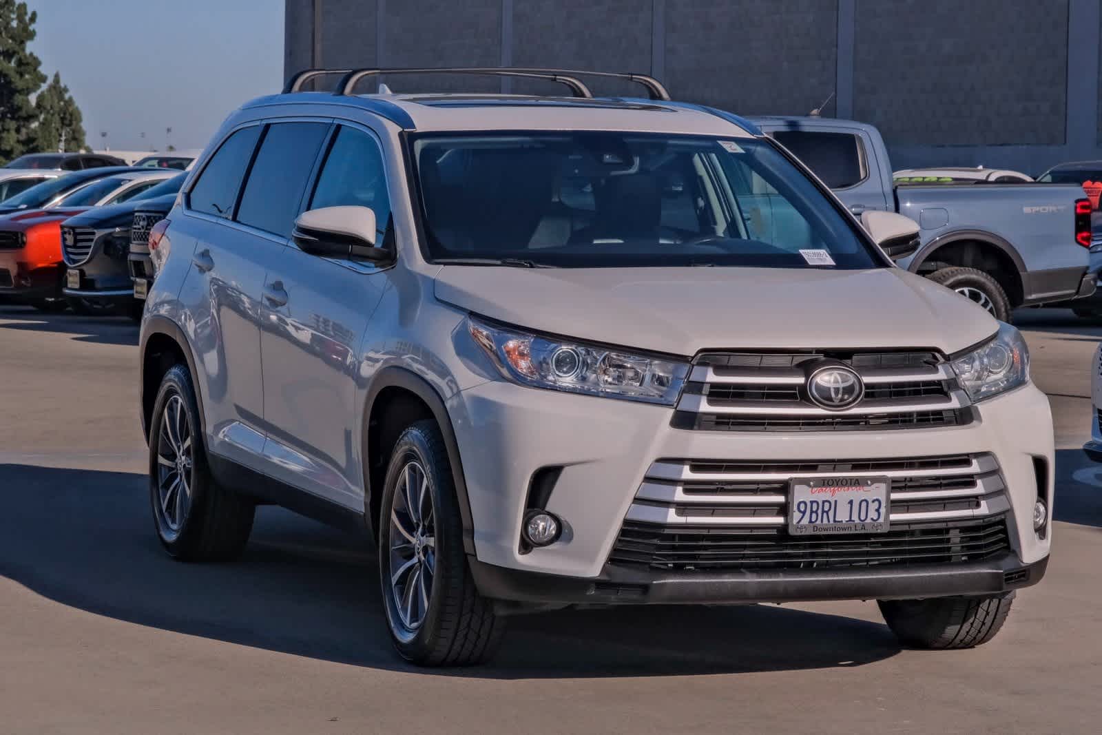 Thumbnail: 2019 Toyota Highlander - 3