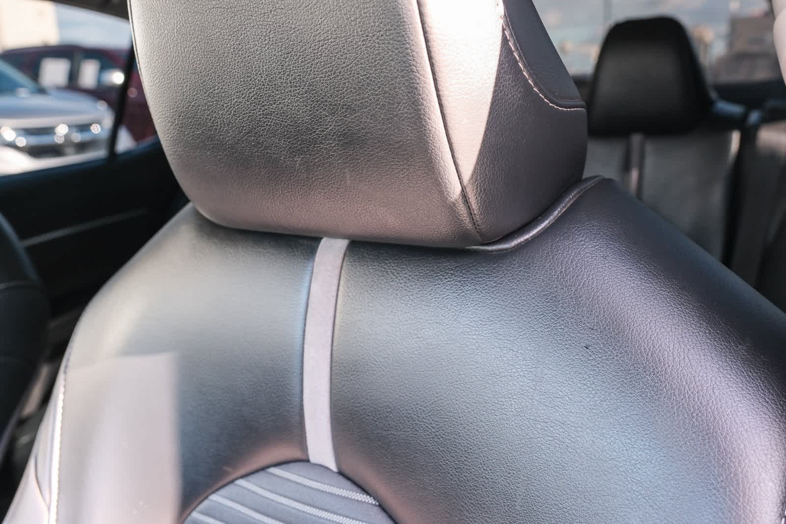 Thumbnail: 2022 Toyota Camry - 22