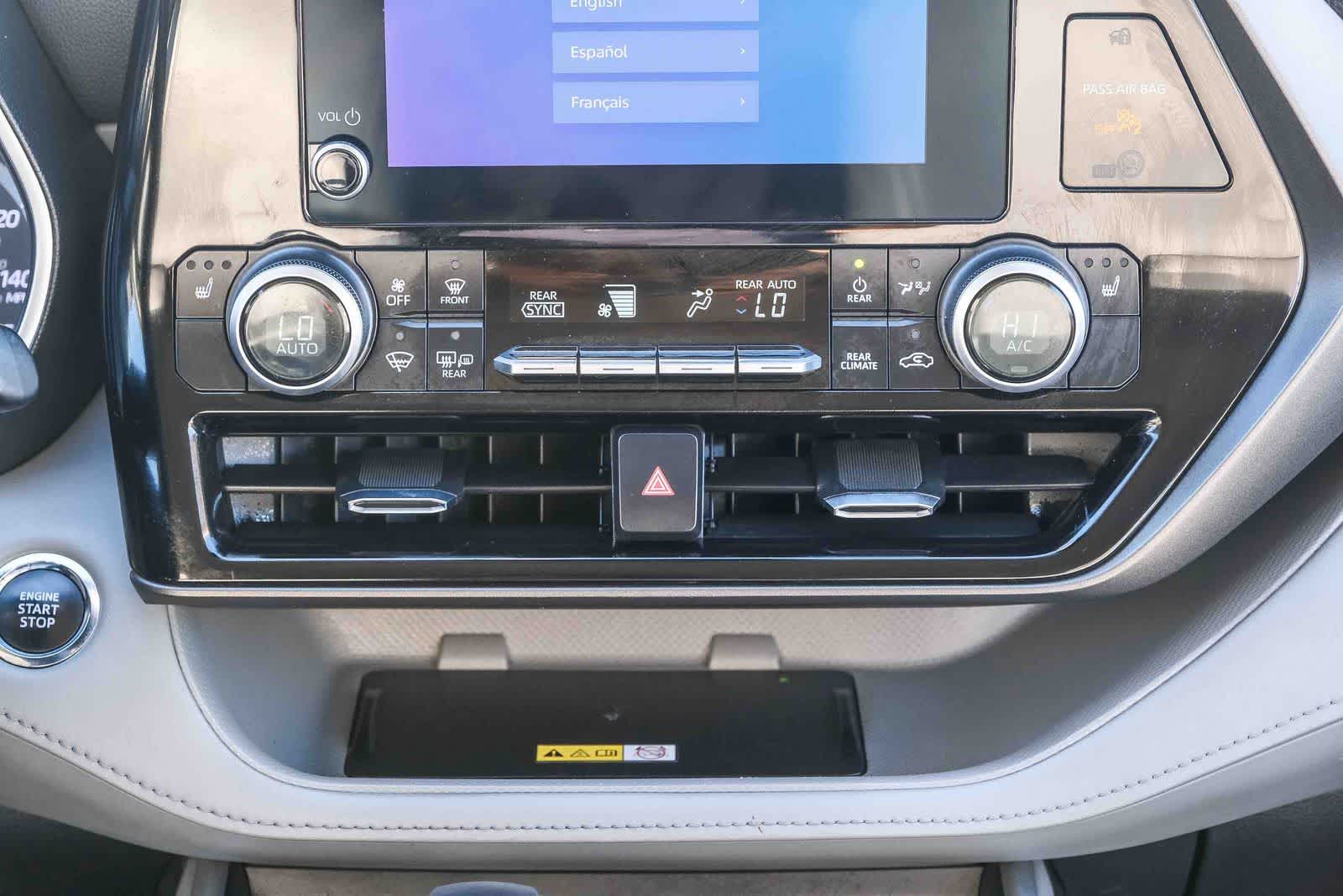 Thumbnail: 2023 Toyota Highlander - 16