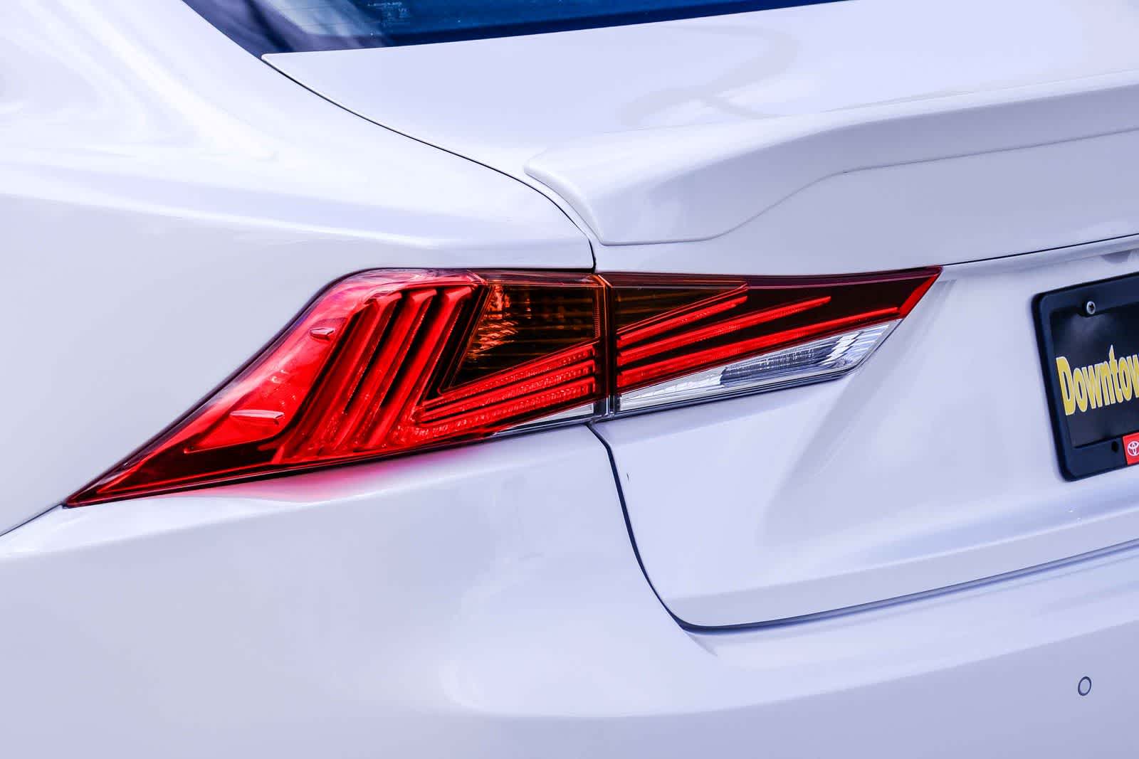Thumbnail: 2018 Lexus IS - 7