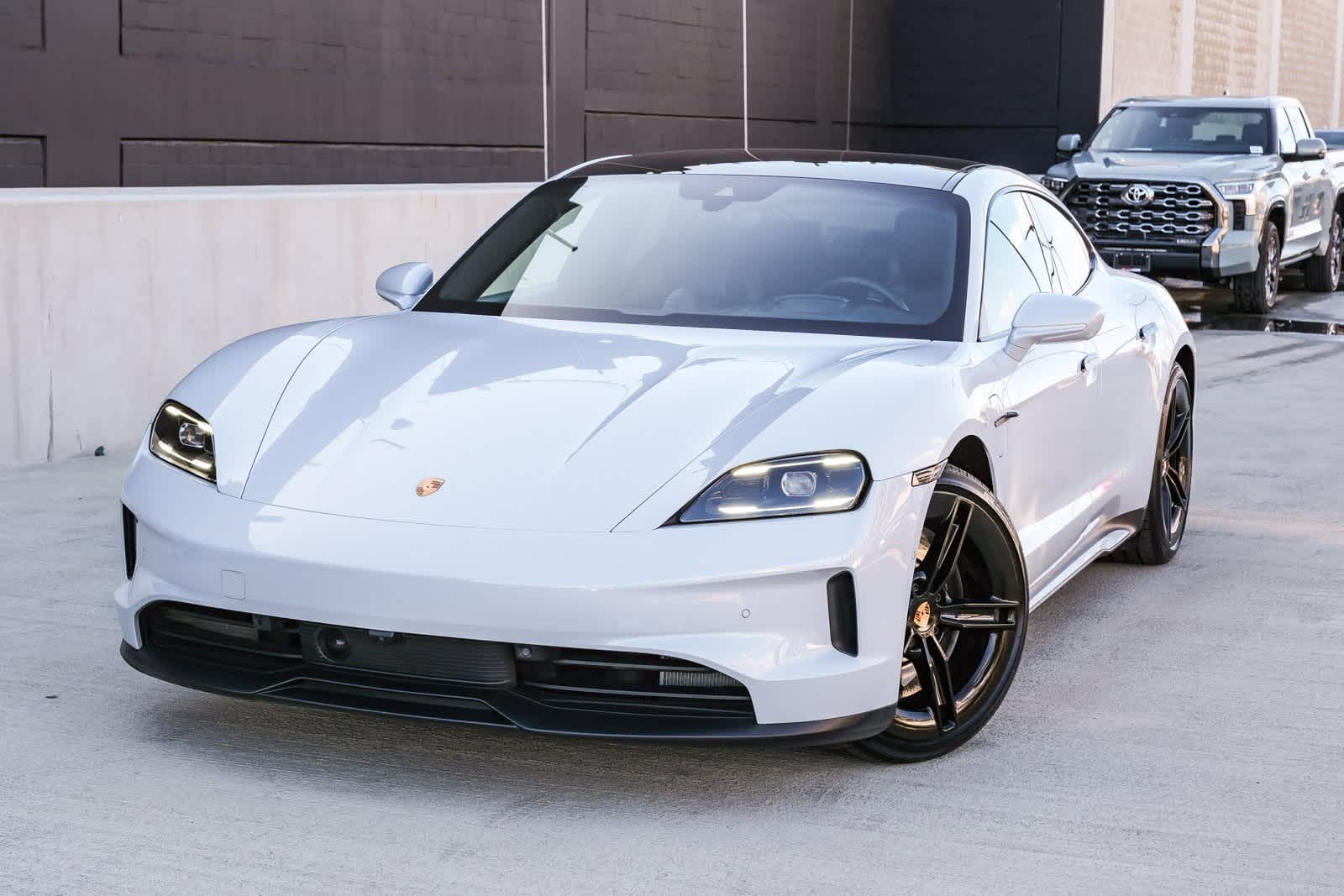 Thumbnail: 2025 Porsche Taycan - 1