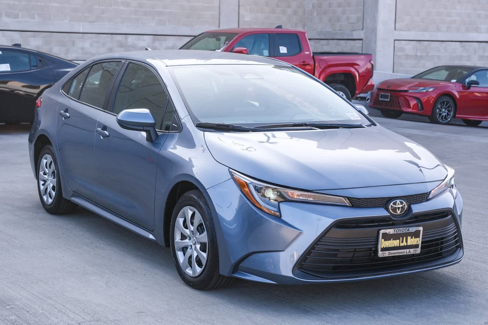 Thumbnail: 2025 Toyota Corolla - 3