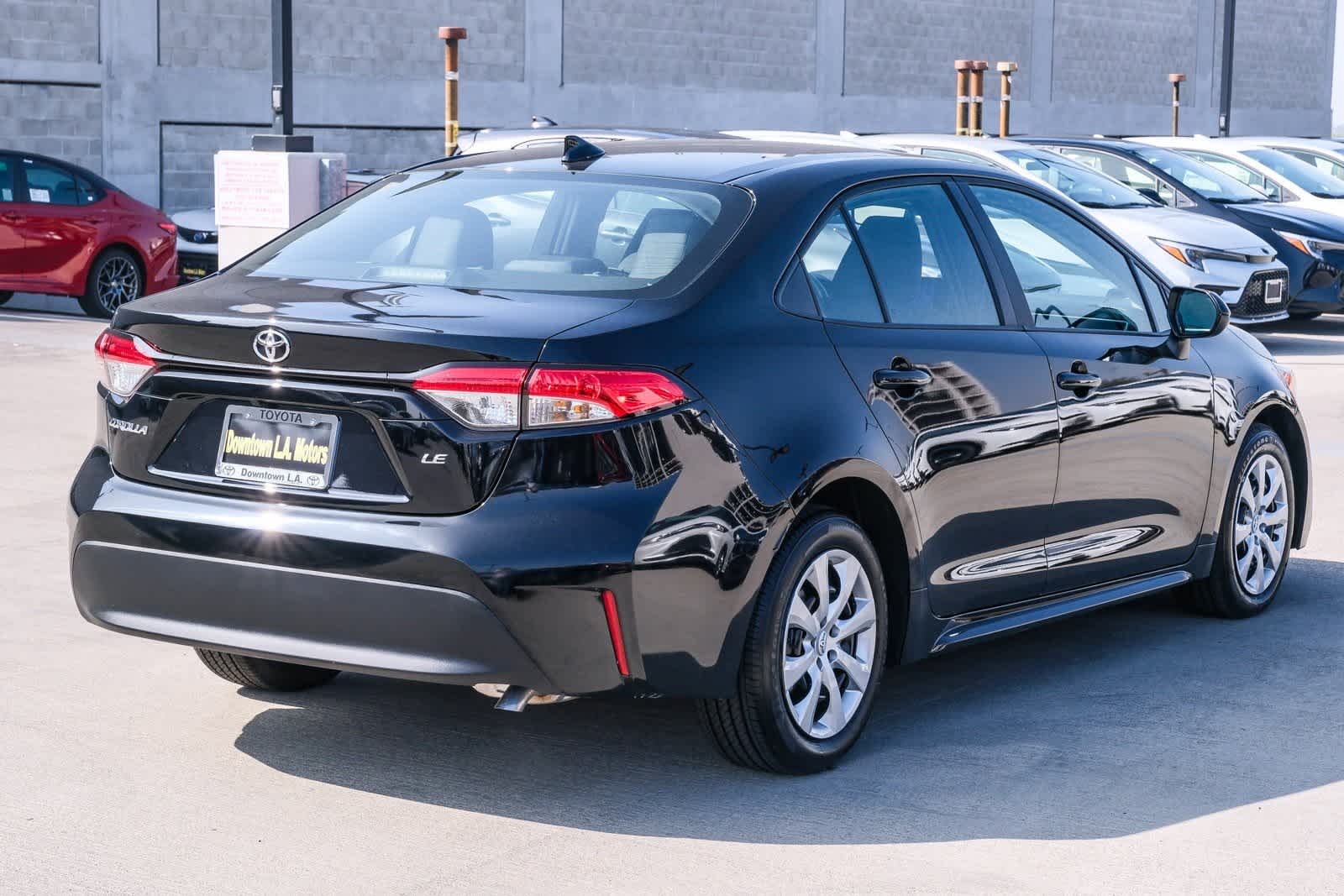 Thumbnail: 2025 Toyota Corolla - 4