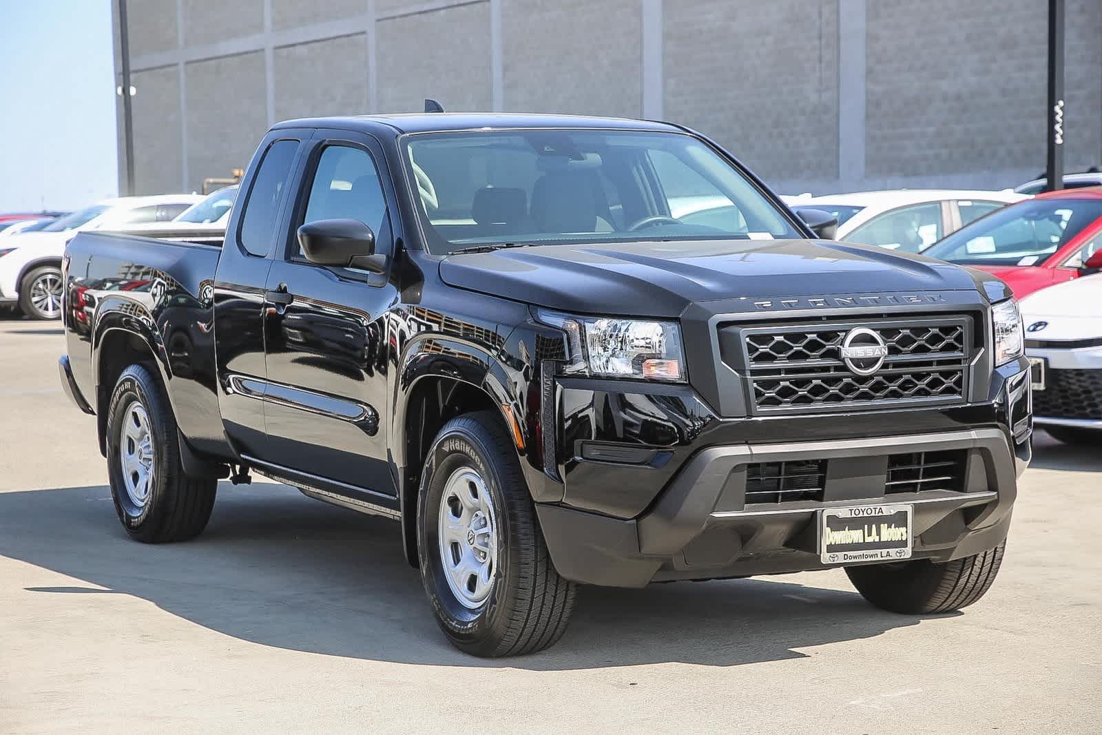 Thumbnail: 2024 Nissan Frontier - 3