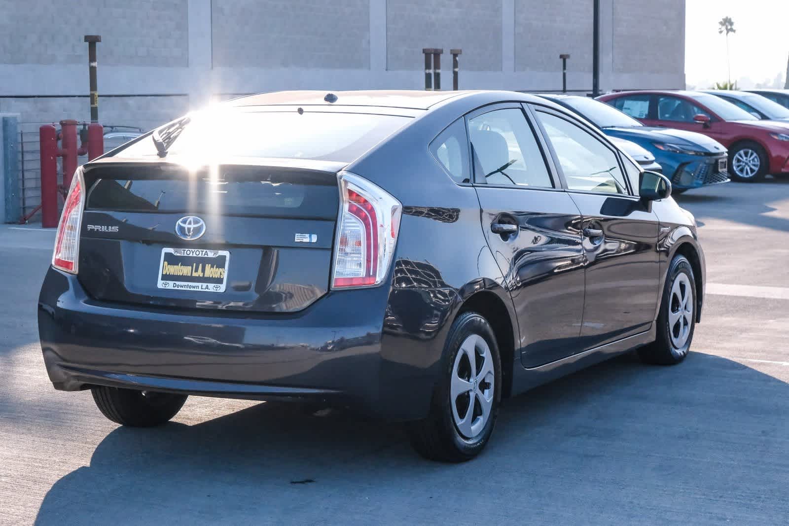 Thumbnail: 2015 Toyota Prius - 4