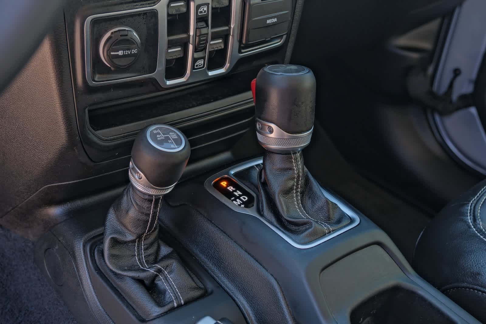 Thumbnail: 2023 Jeep Wrangler - 22