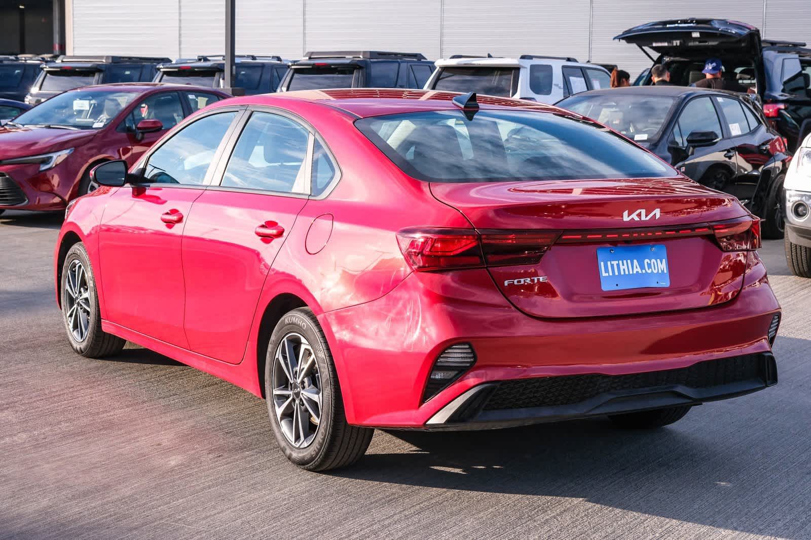 Thumbnail: 2024 Kia Forte - 6