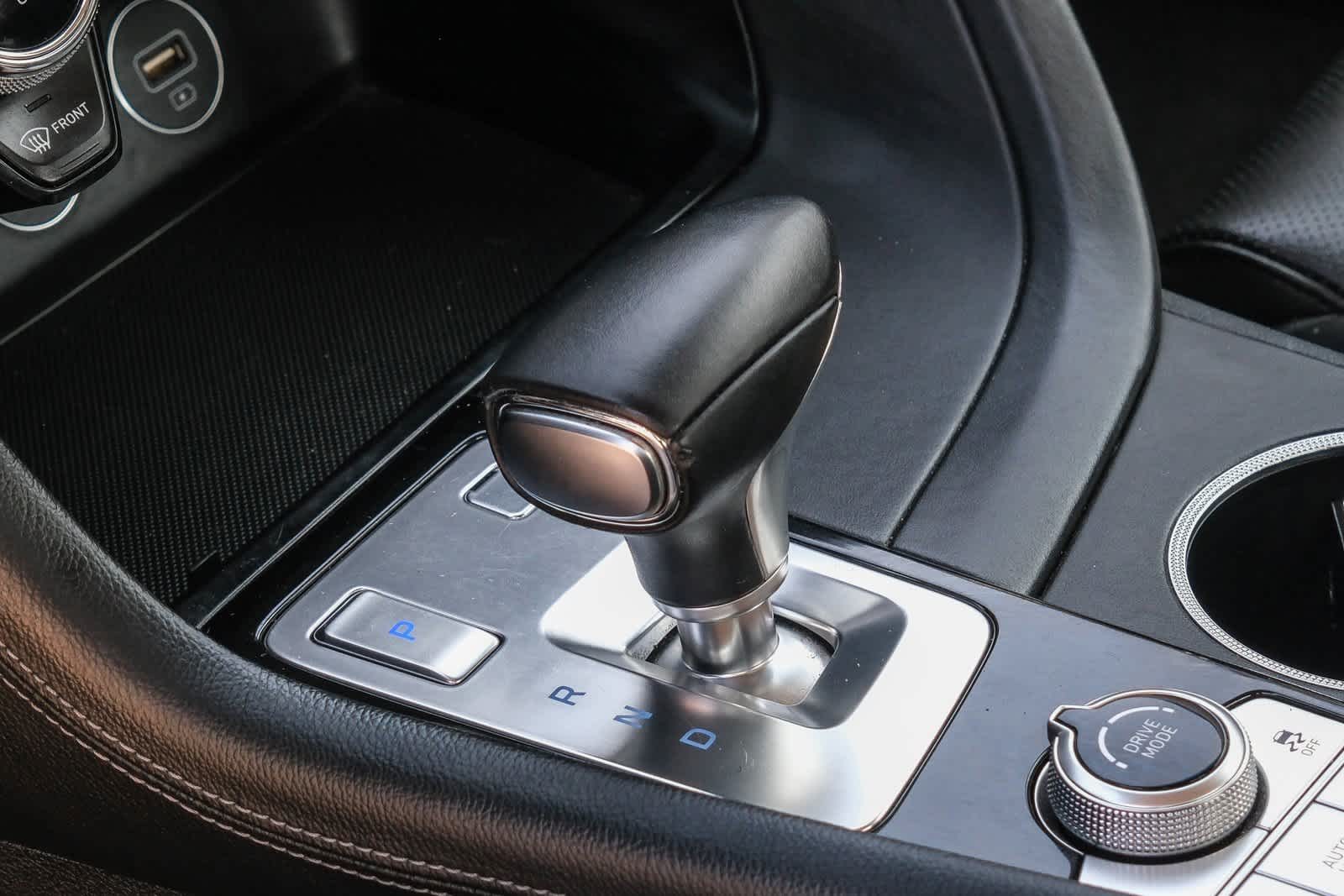 Thumbnail: 2023 Genesis G70 - 17