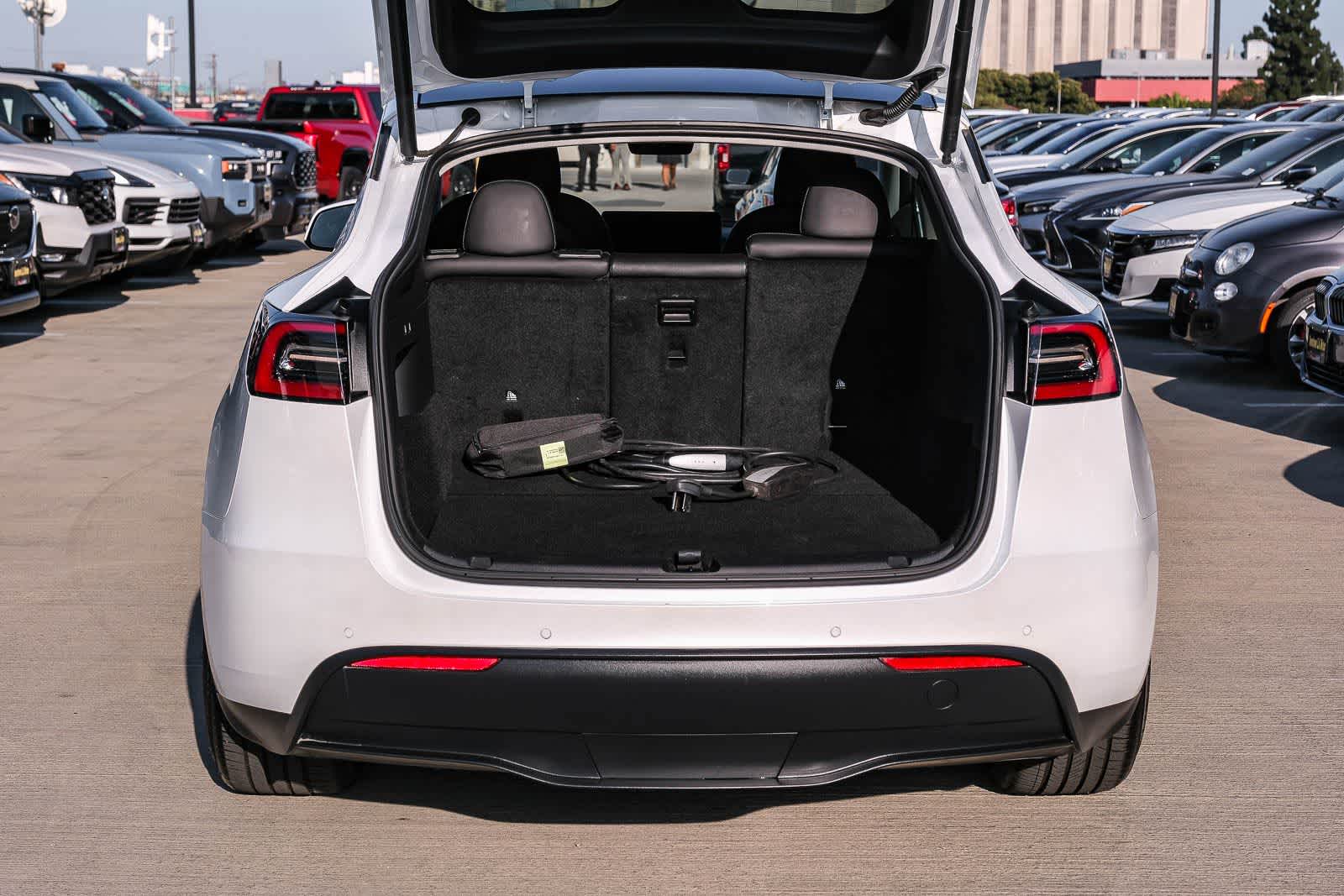 Thumbnail: 2022 Tesla Model Y - 23