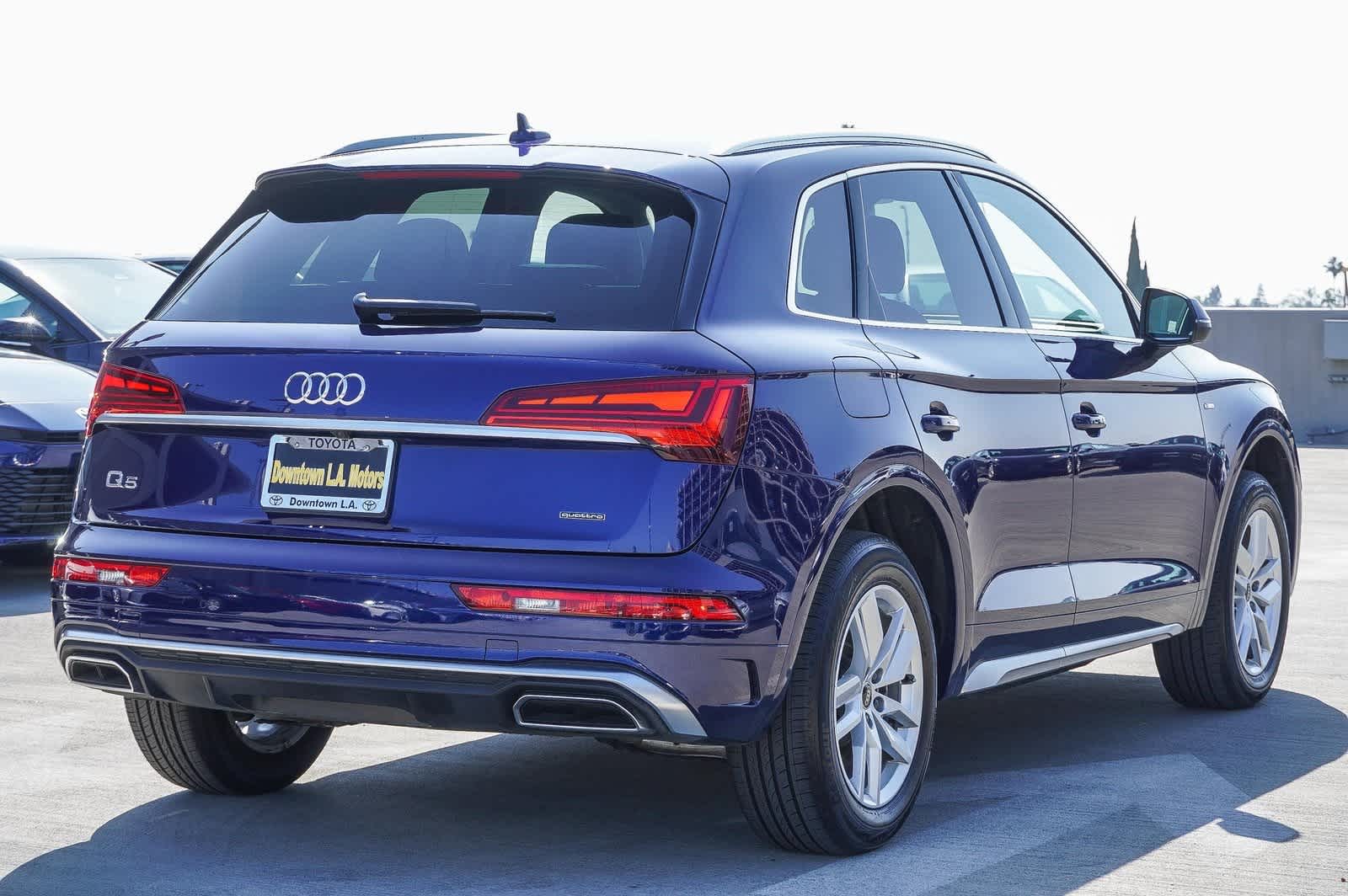 Thumbnail: 2022 Audi Q5 - 4