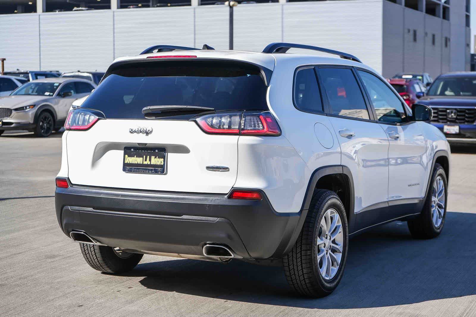 Thumbnail: 2022 Jeep Cherokee - 6