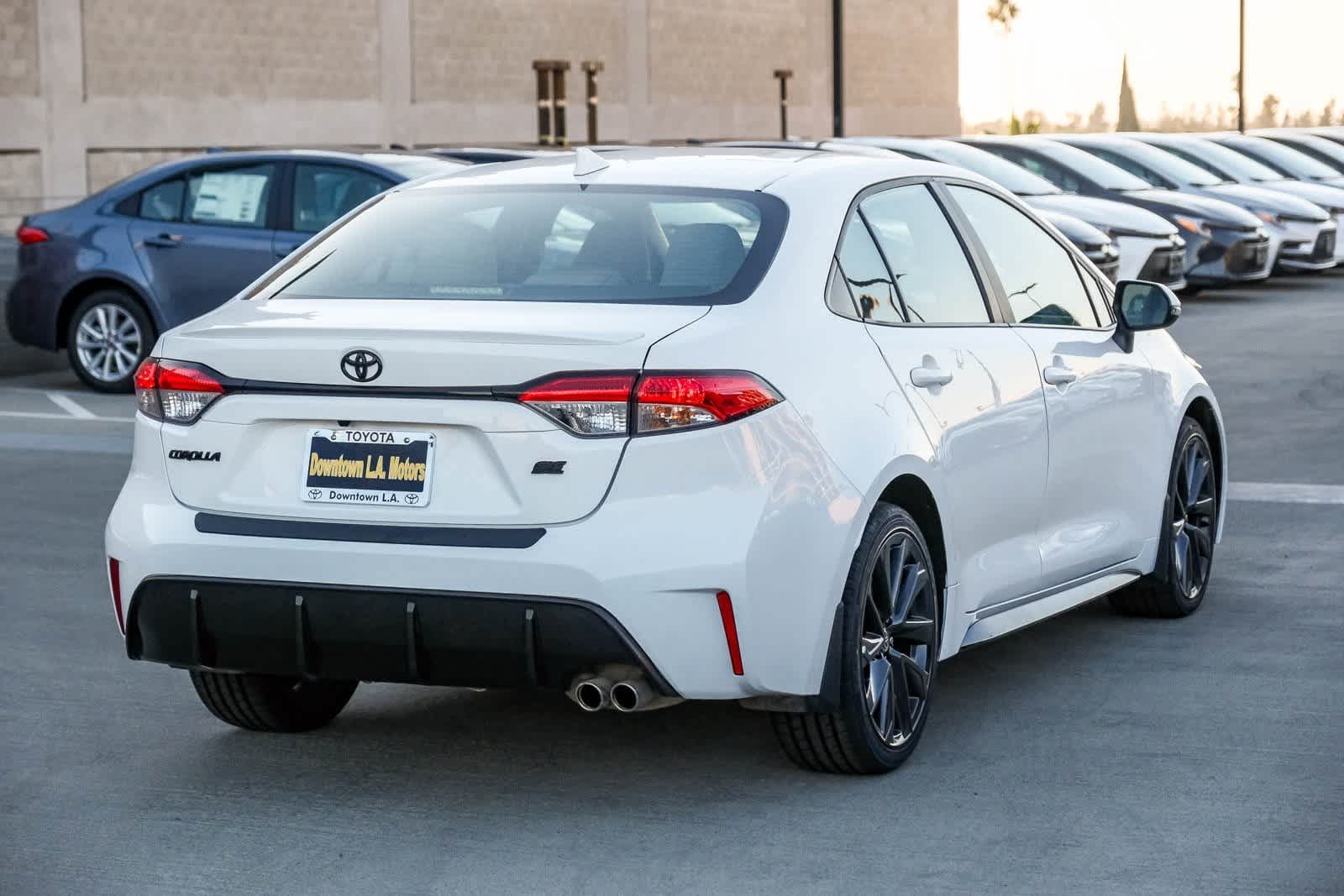 Thumbnail: 2023 Toyota Corolla - 4