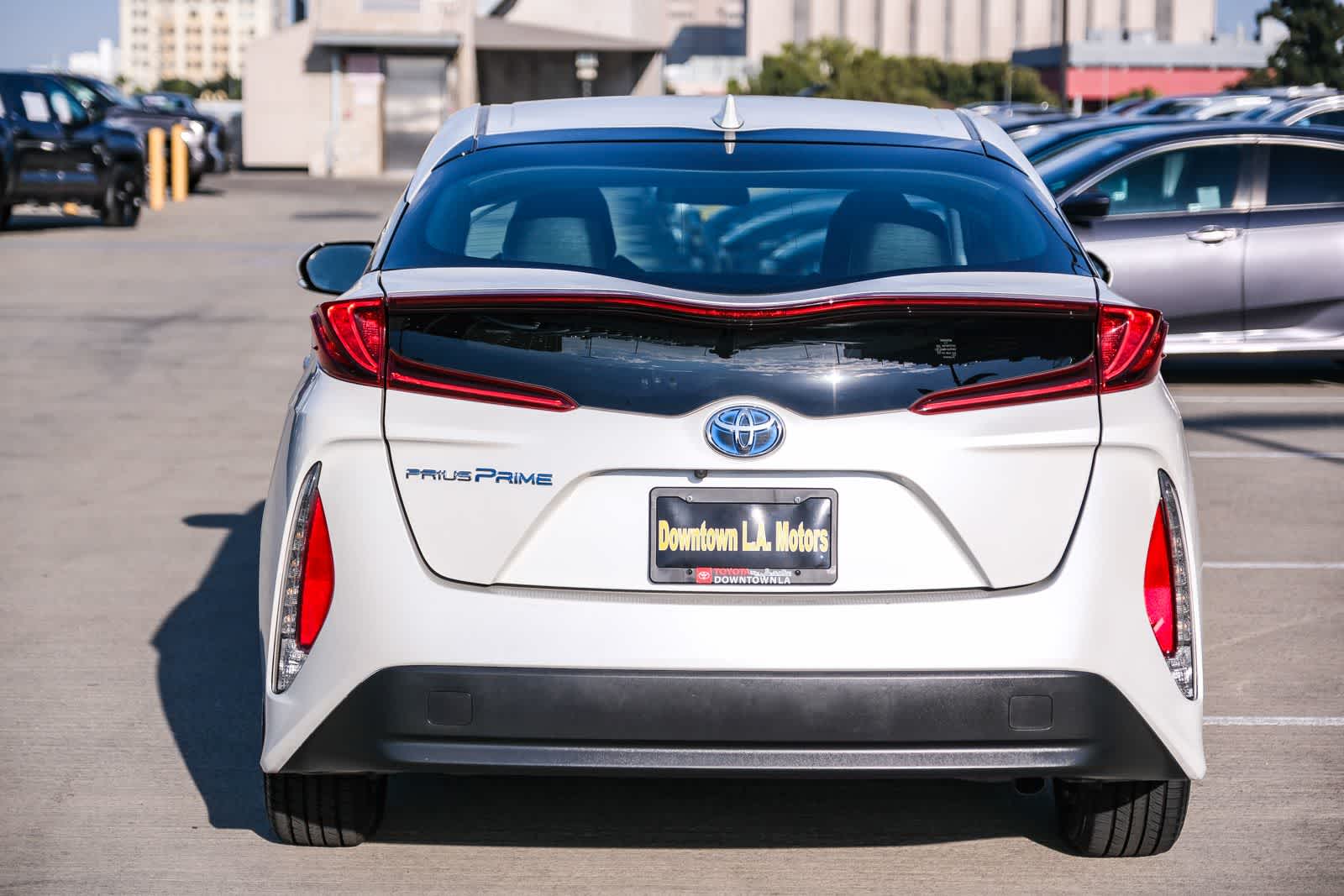 Thumbnail: 2017 Toyota Prius Prime - 5